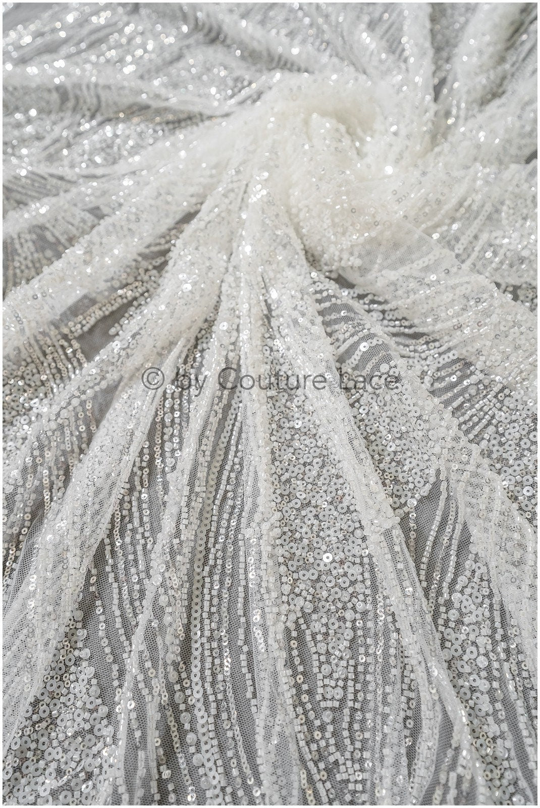 wunderschöner gestreifter Spitzenstoff/ Perlen Braut Spitze mit großen Zweigen/ Brautkleid Spitze mit Perlen/ Brautkleid Material// L22-511