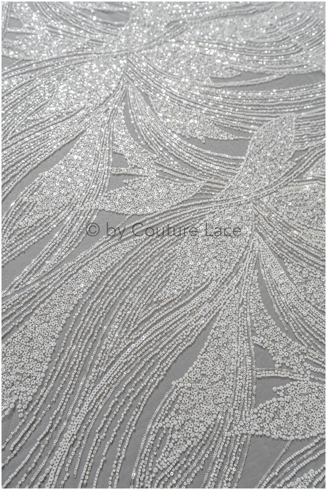 wunderschöner gestreifter Spitzenstoff/ Perlen Braut Spitze mit großen Zweigen/ Brautkleid Spitze mit Perlen/ Brautkleid Material// L22-511