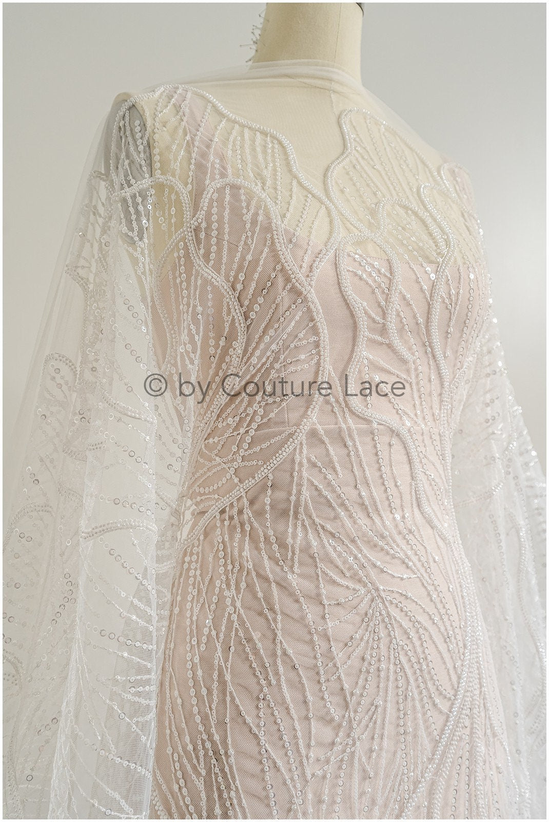 Perlen Spitzenstoff Off-White/ Brautkleid Spitze/ Couture Spitzenstoff/ Perlen Spitze// L22-513