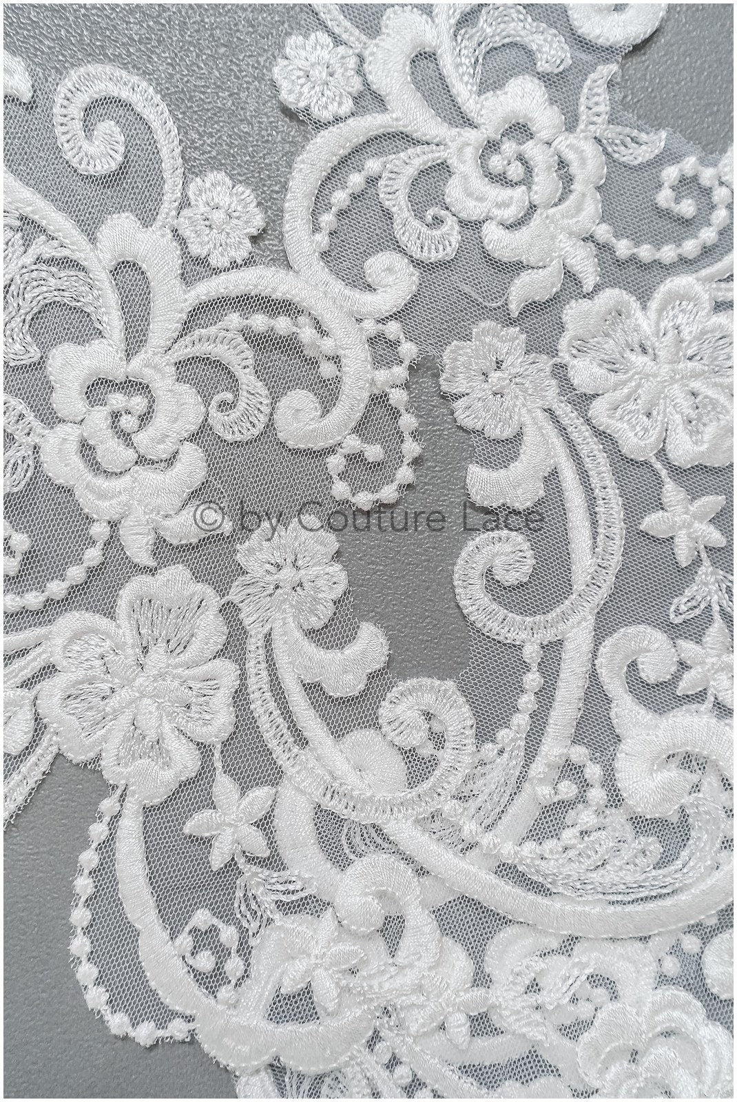 romantischer verschnörkelter Spitzen Aufnäher/ cremefarbene Ornament-Blumen-Applikation/ Brautkleid Spitze Applikation// A23-285