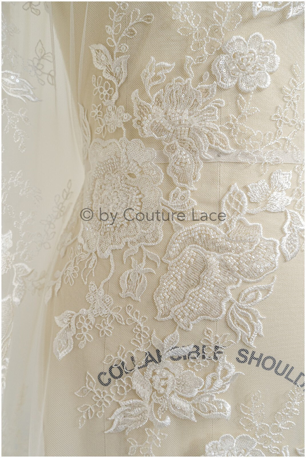 Wunderschöner perlenbesetzter Blumen Spitzenstoff/ Braut Couture Spitzenstoff mit Perlen & Pailletten/ Braut Spitze Off-White// L23-031BD