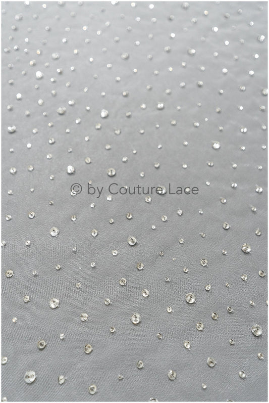 Tüllstoff mit kleinen Strasssteinen/ Couture Stoff mit Strasssteinen/ Swarovski Tüll Stoff/ Strass Tüll für Brautkleid & Schleier// L23-524