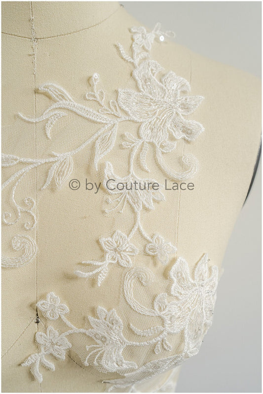 Applique de fleur de perle / Patch nuptial perle / Patch nuptial / A23-084