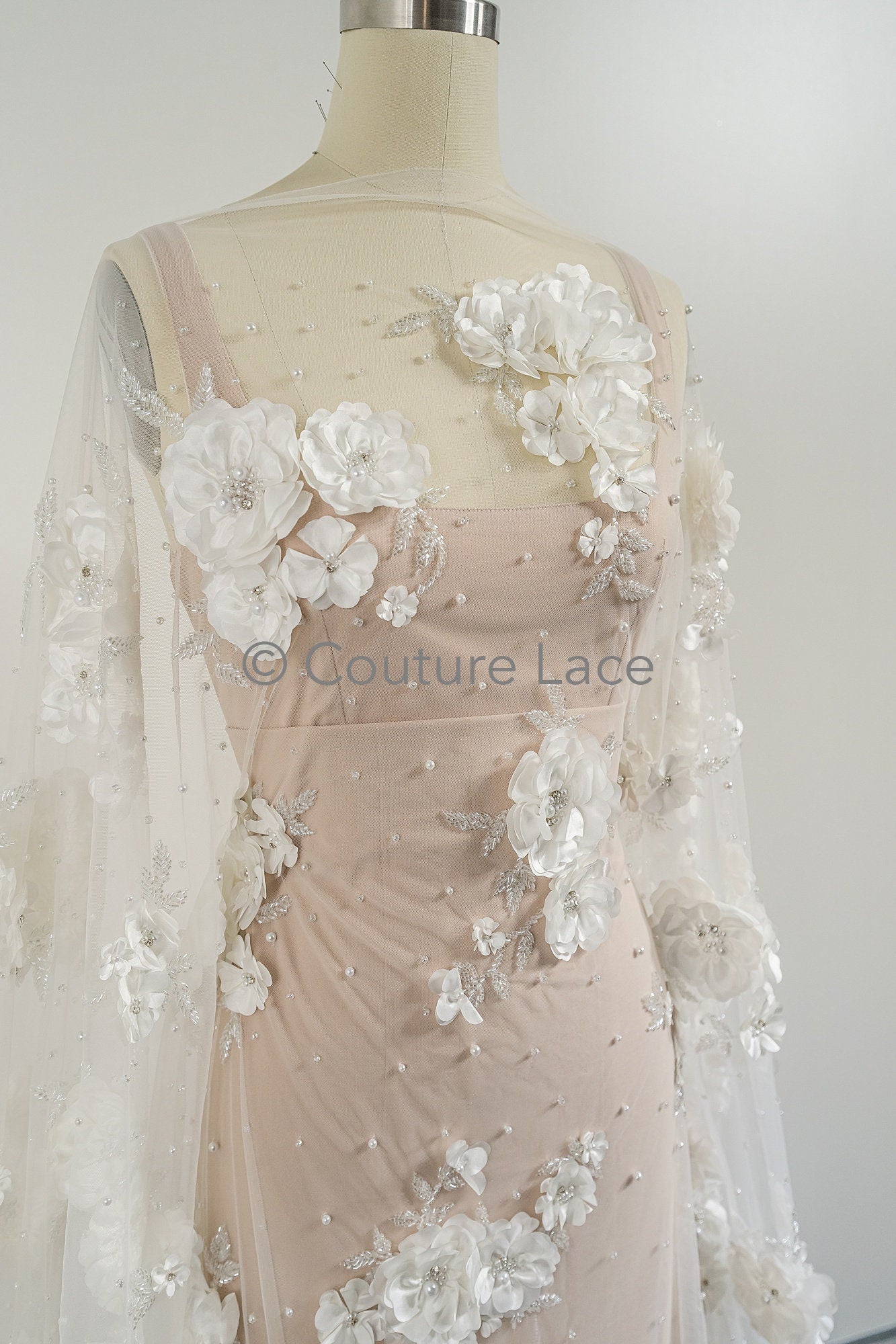 3D Blumen Perlen Spitzenstoff/ Couture Spitzenstoff mit Perlen/ Perlen & Kristallen/ Perlen Brautspitze// L23-539