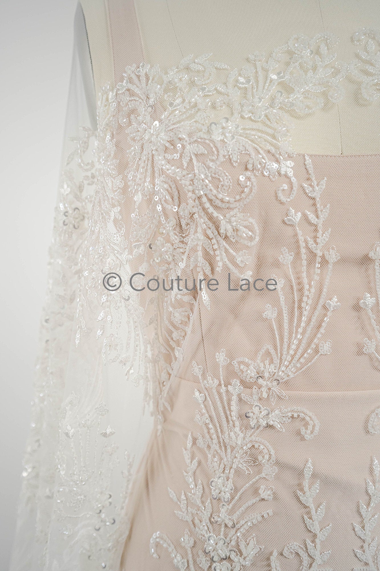 Perlen Spitzenstoff Off-White/ Couture Spitzenstoff/ Braut Spitzenstoff/ Perlen Spitze// L23-543
