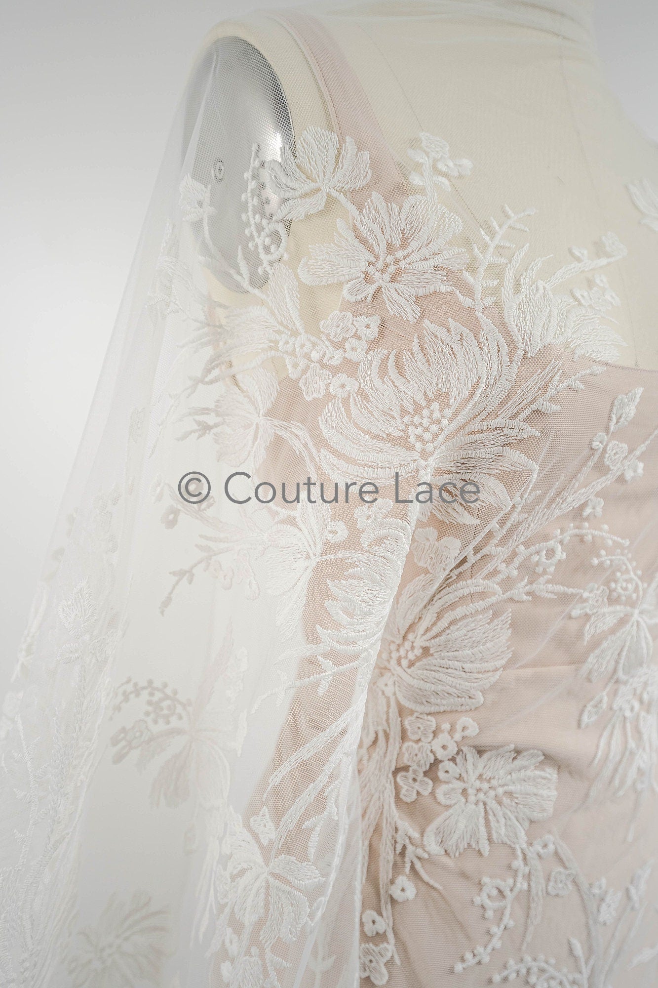 Blumen Braut Spitze Off-White/ Brautspitze/ Blumen Hochzeit Spitze/ Couture Spitze// L23-547