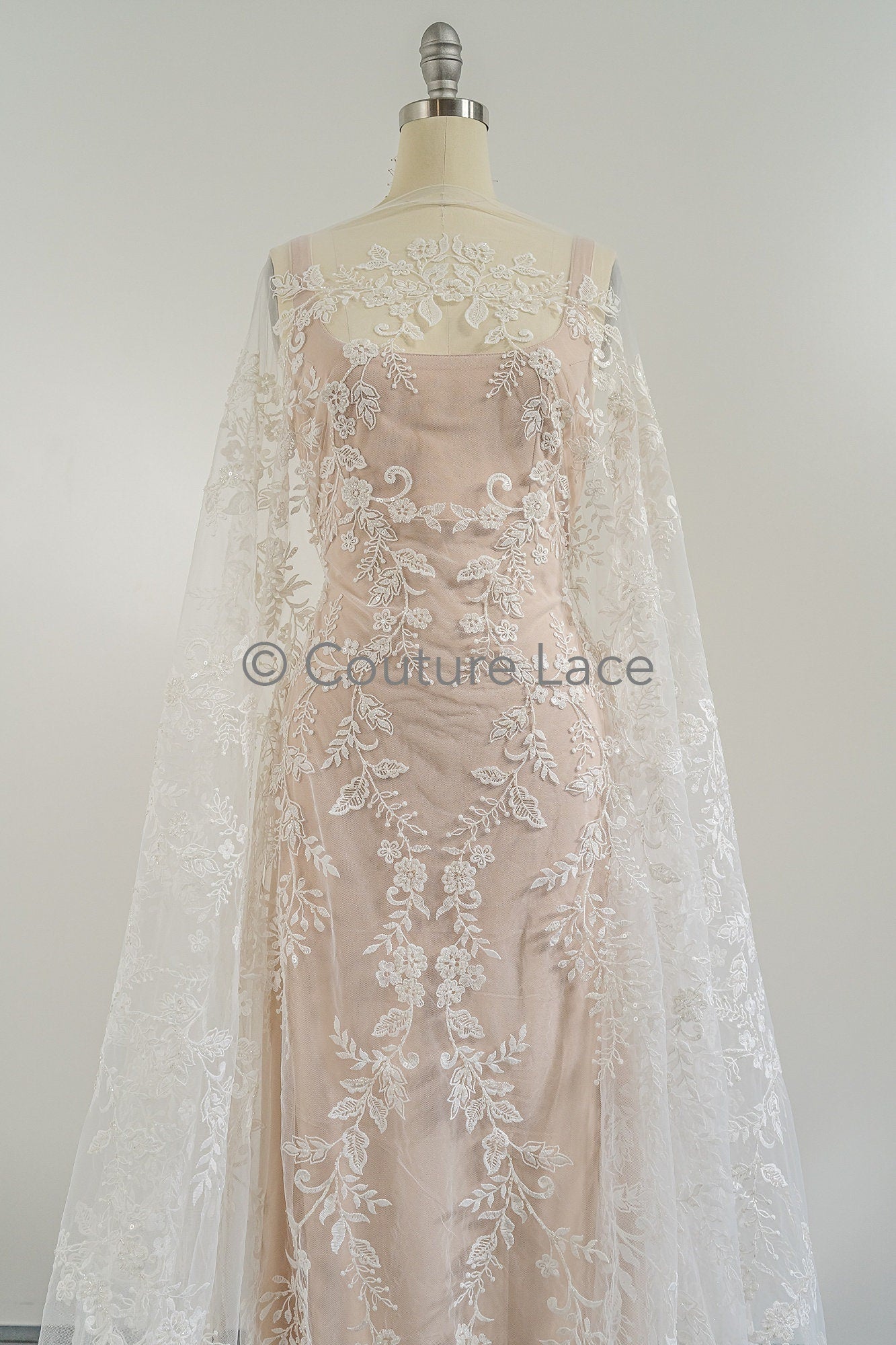 Blumen Braut Spitze Off-White/ Brautspitze mit Perlen & Pailletten/ Braut Spitzenstoff mit Blumen/ Couture Spitze// L23-549