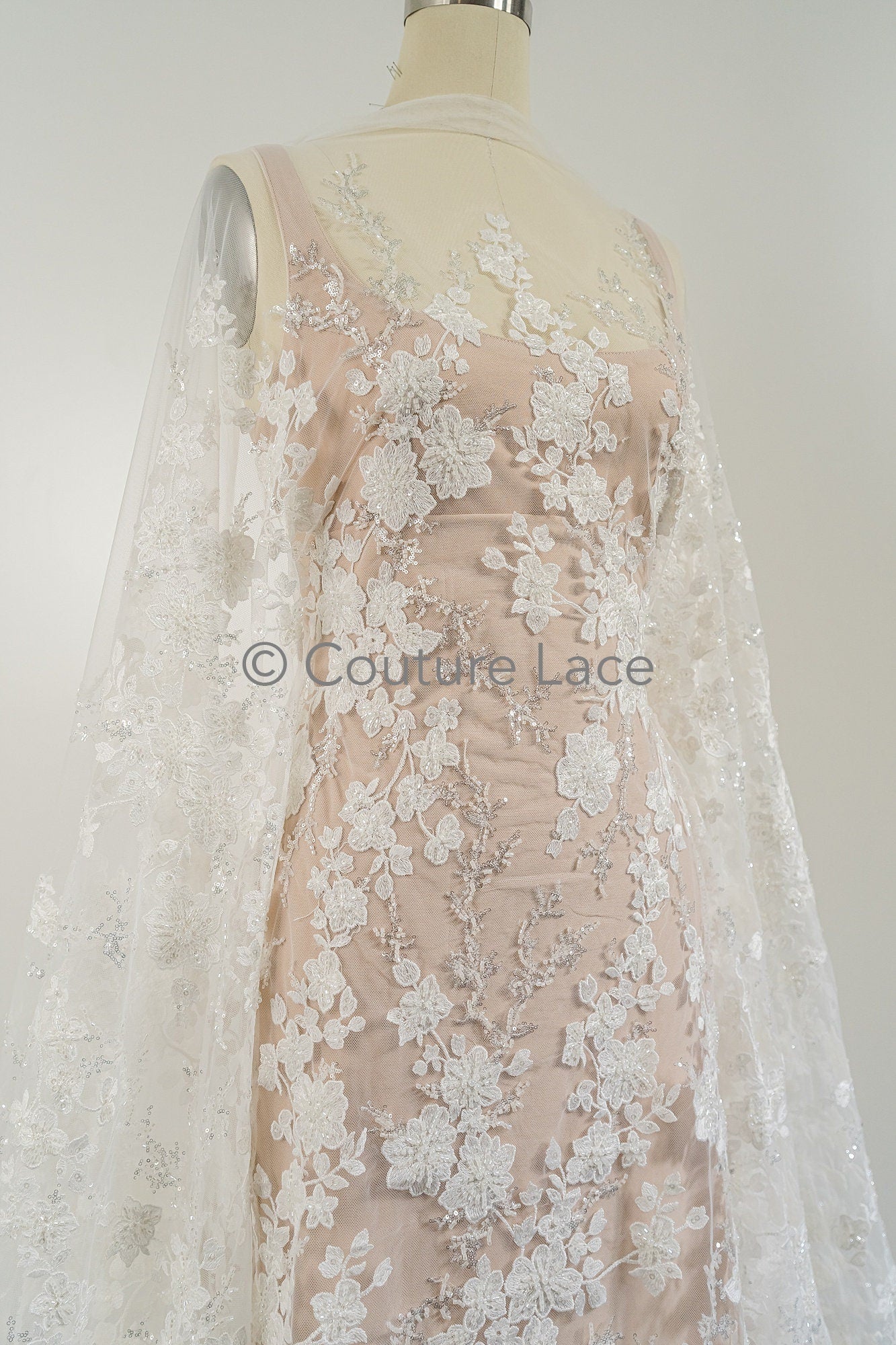 Perlen Spitzenstoff Off-White/ Couture Spitzenstoff mit Perlen/ Braut Spitzenstoff/ Perlen Spitze// L23-559