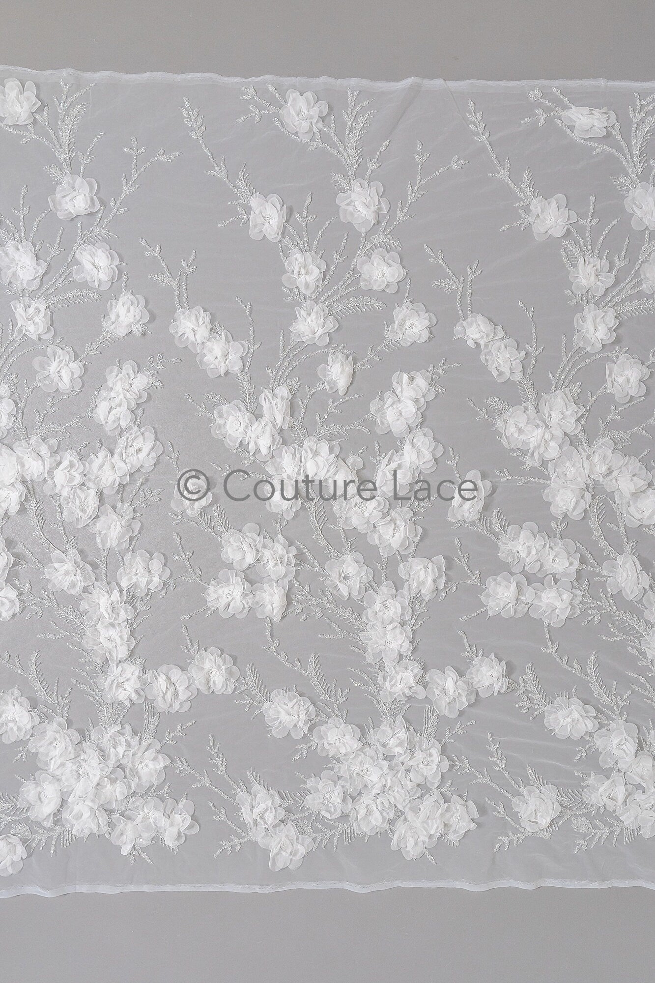3D Blumen Spitzenstoff Off-White/ Braut Spitzenstoff/ romantischer Spitzenstoff mit 3D Blumen/ Hochzeit Spitzenstoff mit Perlen// L23-563
