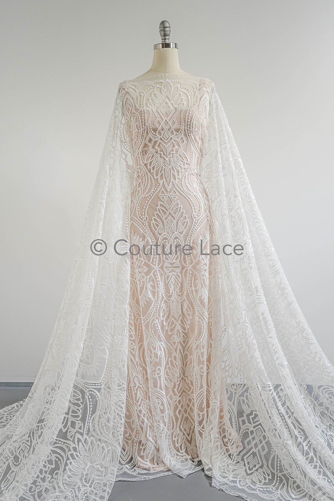 Dainty floral lace off-white/ geometric lace/ boho lace fabric/ vintage lace/ ornate lace // L23-585