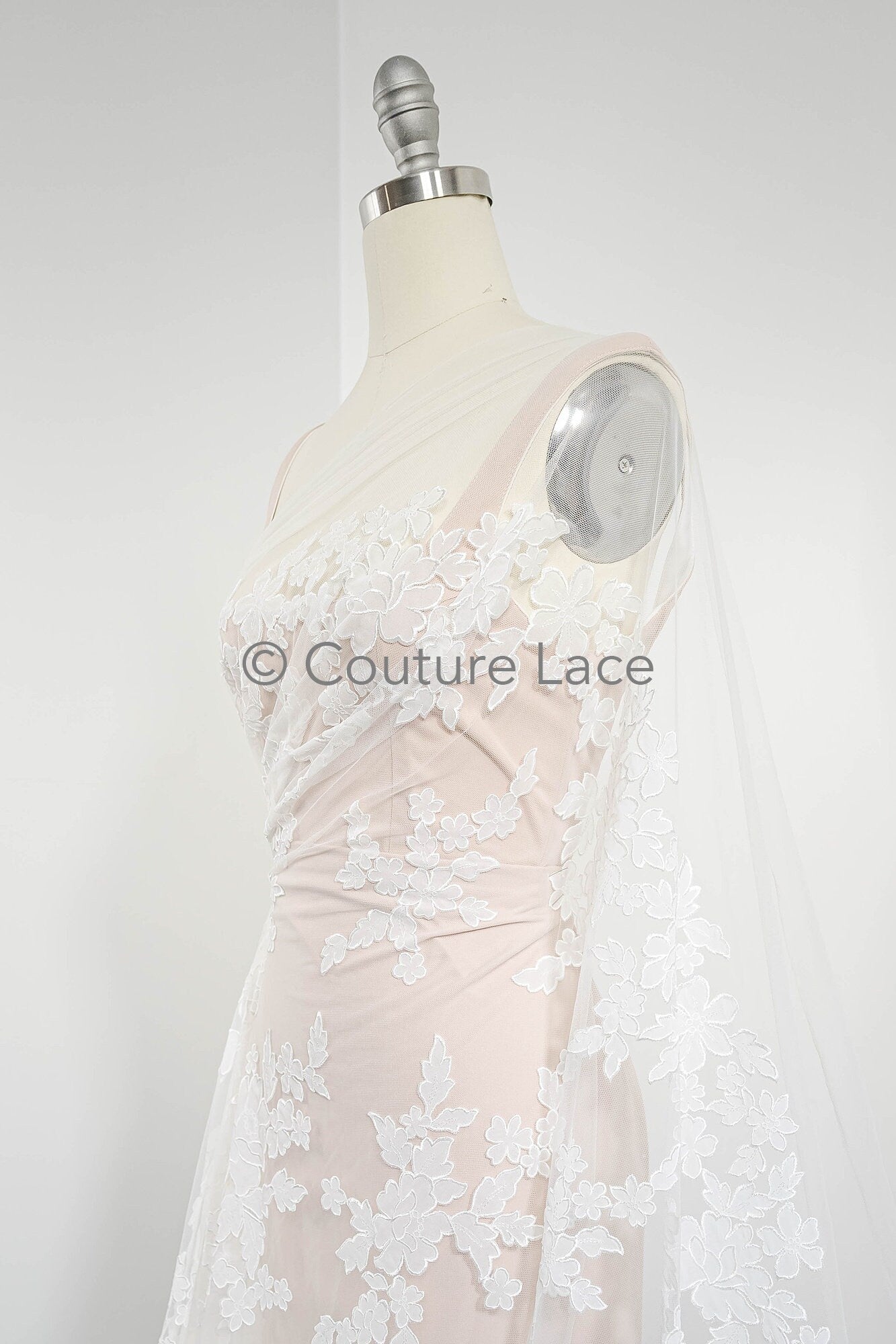 Blumen Braut Spitze Off-White/ Brautspitze mit Blumen/ Blumen Hochzeit Spitze/ Couture Spitze// L23-590