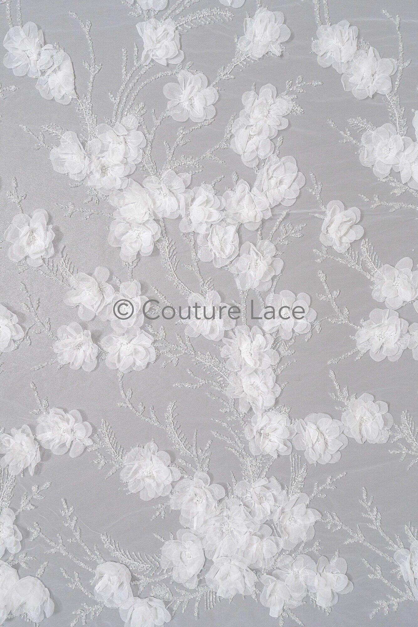 3D Blumen Spitzenstoff Off-White/ Braut Spitzenstoff/ romantischer Spitzenstoff mit 3D Blumen/ Hochzeit Spitzenstoff mit Perlen// L23-563