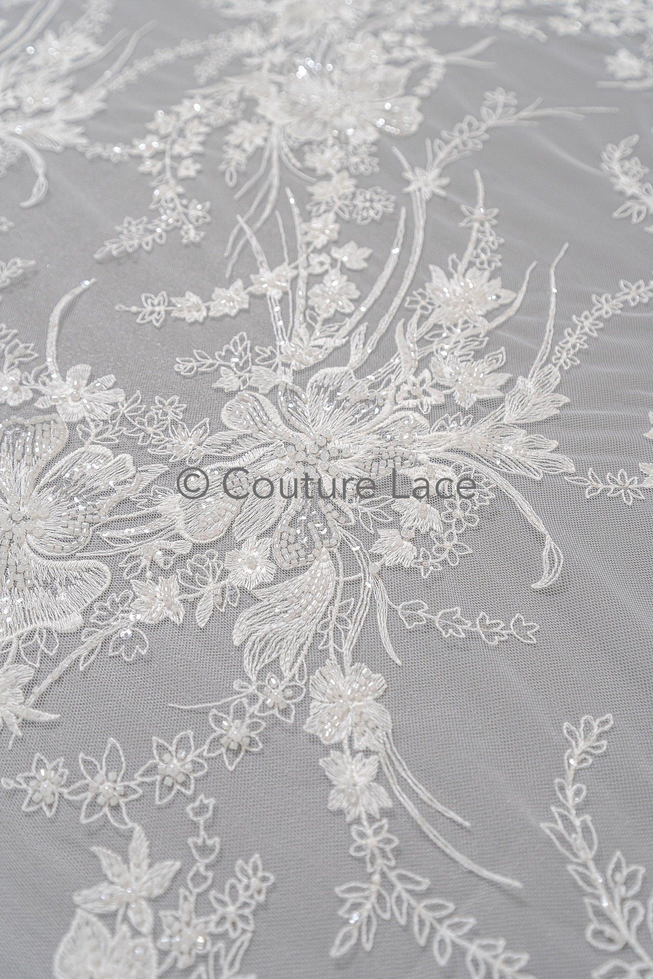 Perlen Spitzenstoff Off-White/ Couture Spitze Stoff/ Brautspitze Stoff mit Perlen/ Perlenspitze// L23-023