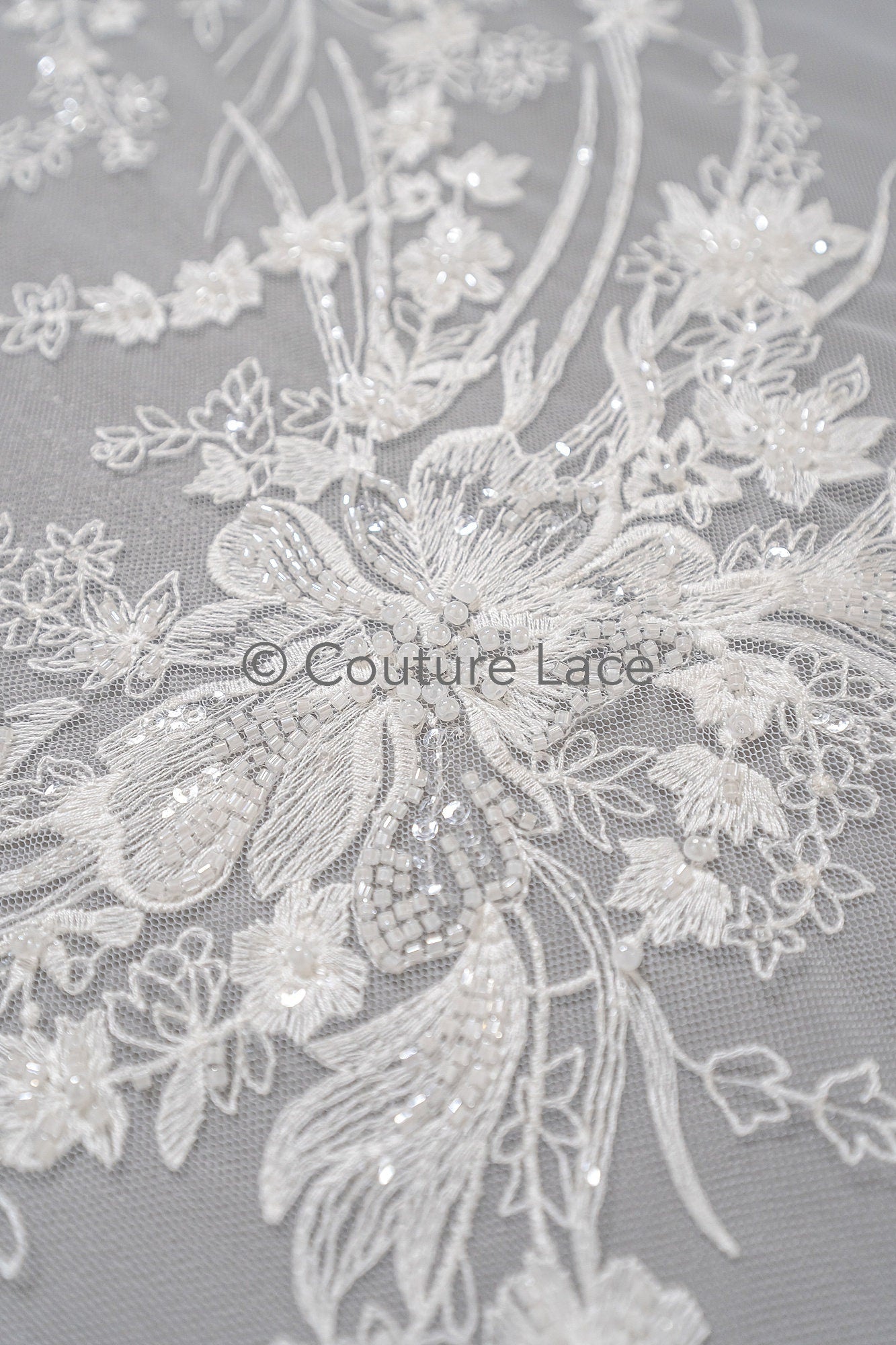 Perlen Spitzenstoff Off-White/ Couture Spitze Stoff/ Brautspitze Stoff mit Perlen/ Perlenspitze// L23-023