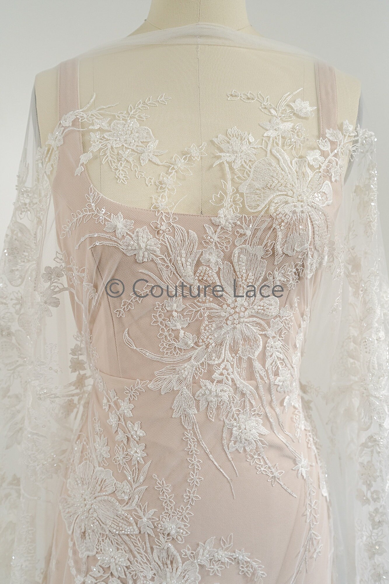 Perlen Spitzenstoff Off-White/ Couture Spitze Stoff/ Brautspitze Stoff mit Perlen/ Perlenspitze// L23-023