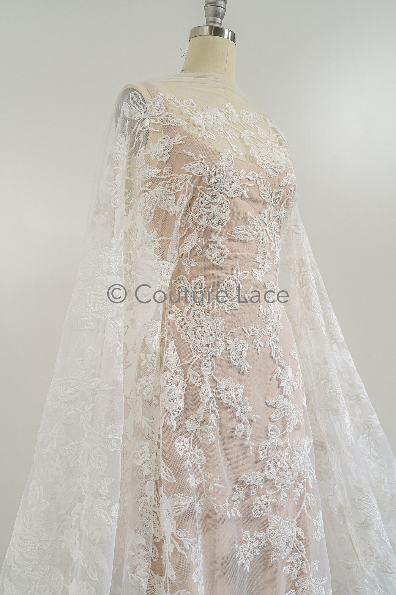 Blumen Braut Spitze Off-White/ Brautspitze mit Blumen/ Blumen Hochzeit Spitze/ Couture Spitze// L23-068