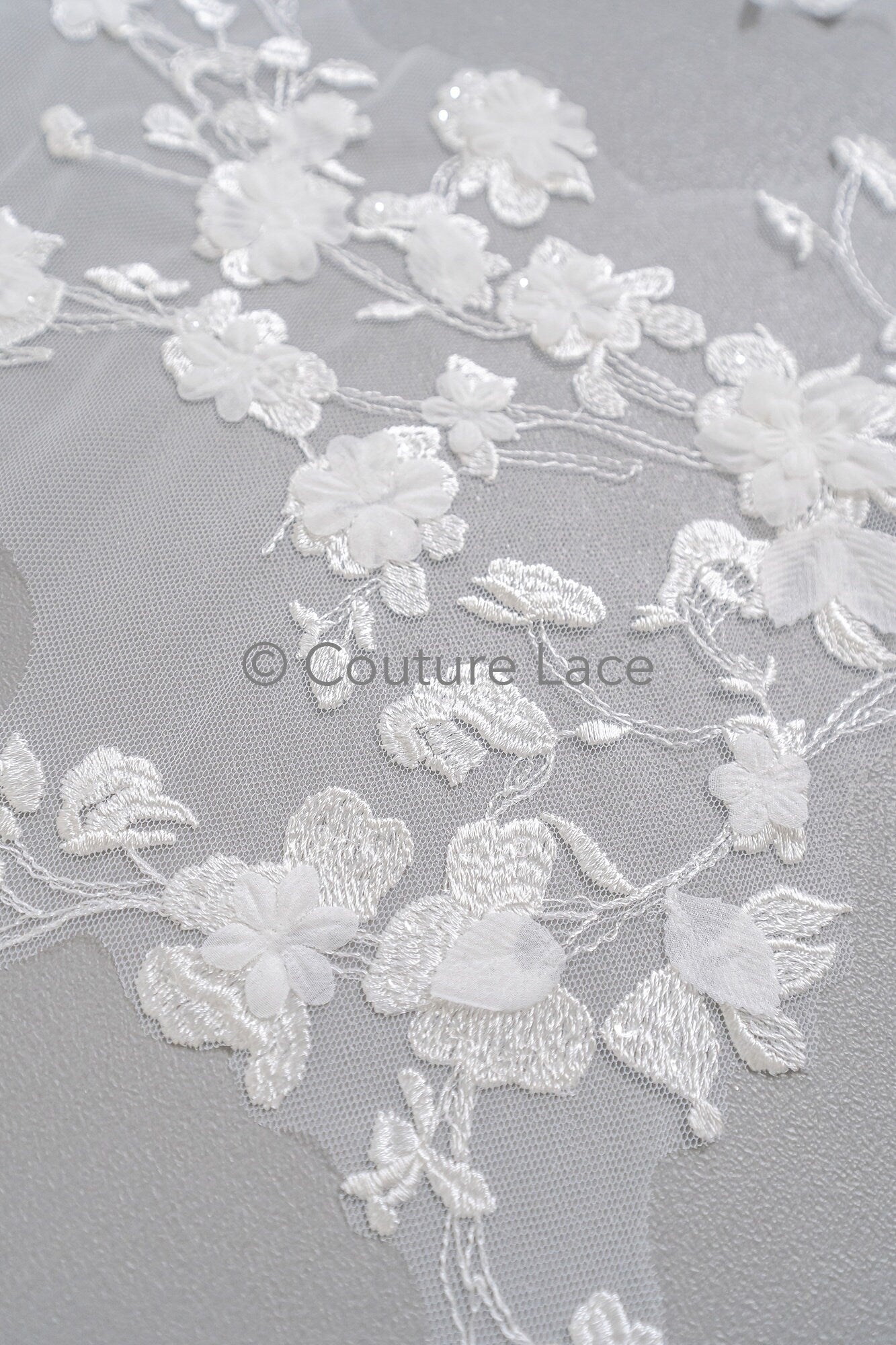 florale 3D Blumenapplikation/ Hochzeitskleid Spitzenapplikation/ Perlen Braut Aufnäher/ bestickte Brautblatt Applikation mit 3d Blumen/ A23-345