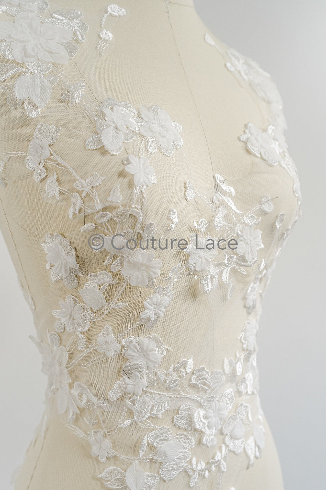 florale 3D Blumenapplikation/ Hochzeitskleid Spitzenapplikation/ Perlen Braut Aufnäher/ bestickte Brautblatt Applikation mit 3d Blumen/ A23-345