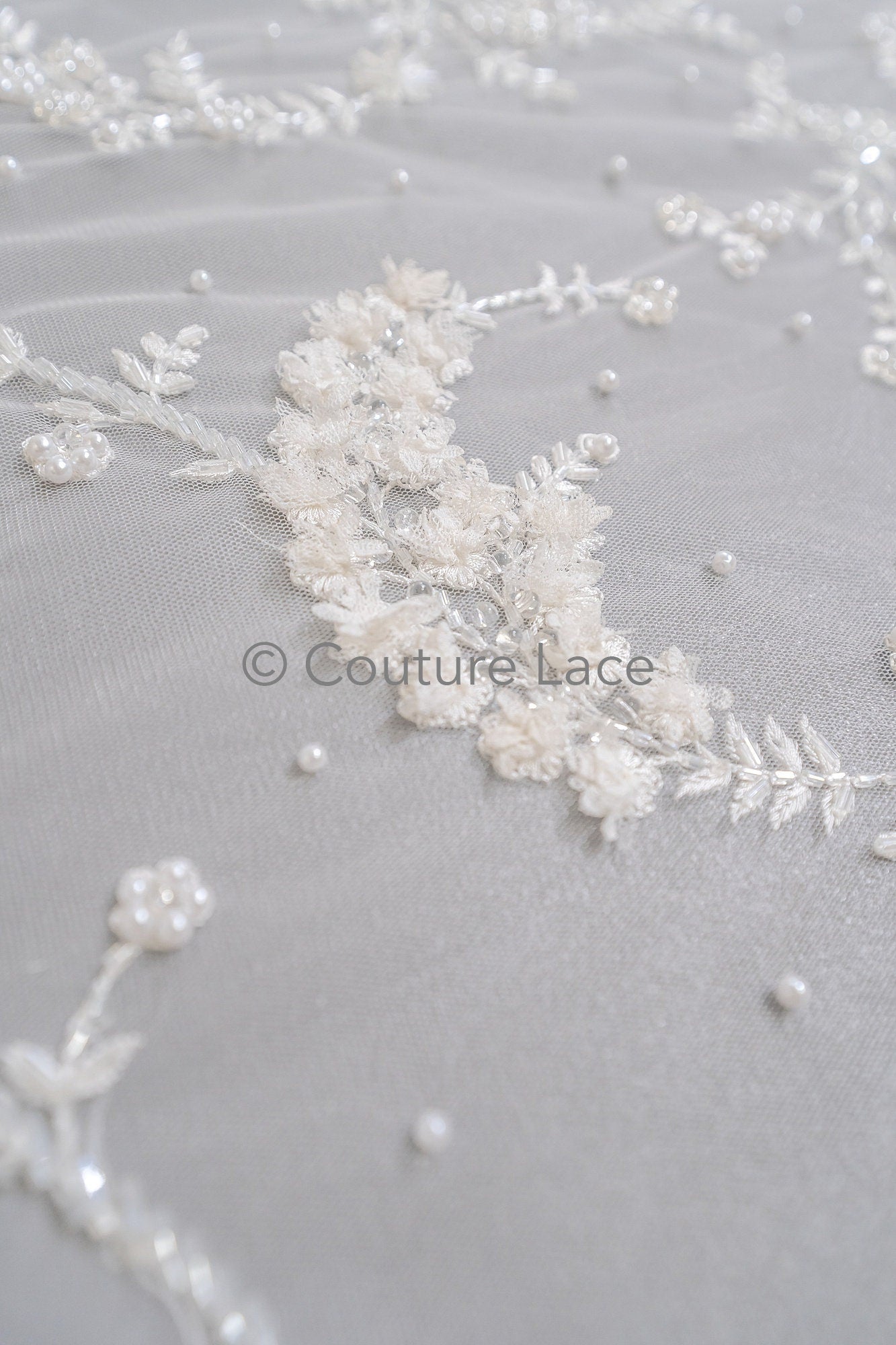 3D Blumen Perlen Spitzenstoff/ wunderschöner Spitzenstoff mit Perlen / romantische Perlen Braut Spitze // L23-533
