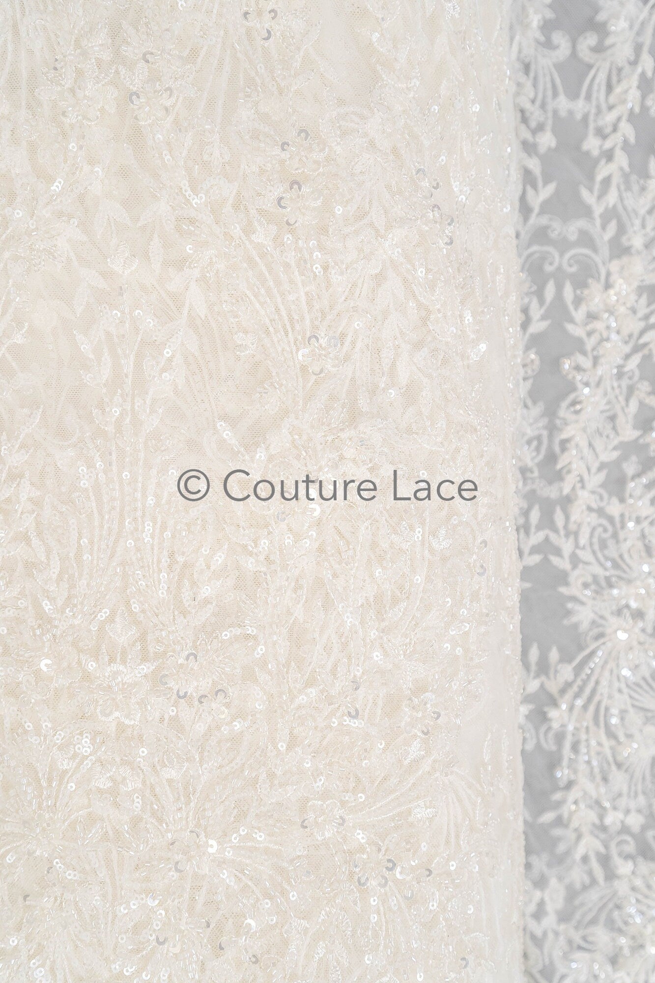 Perlen Spitzenstoff Off-White/ Couture Spitzenstoff/ Braut Spitzenstoff/ Perlen Spitze// L23-543