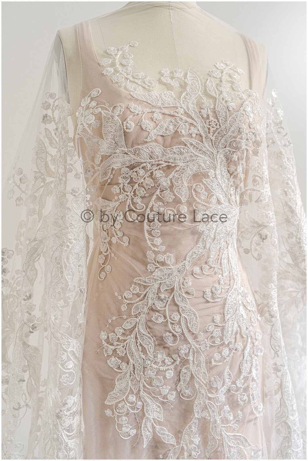 Perlen Spitzenstoff Off-White/ Couture Spitze mit Perlen/ Braut Spitzenstoff/ Perlen Spitze// L23-546