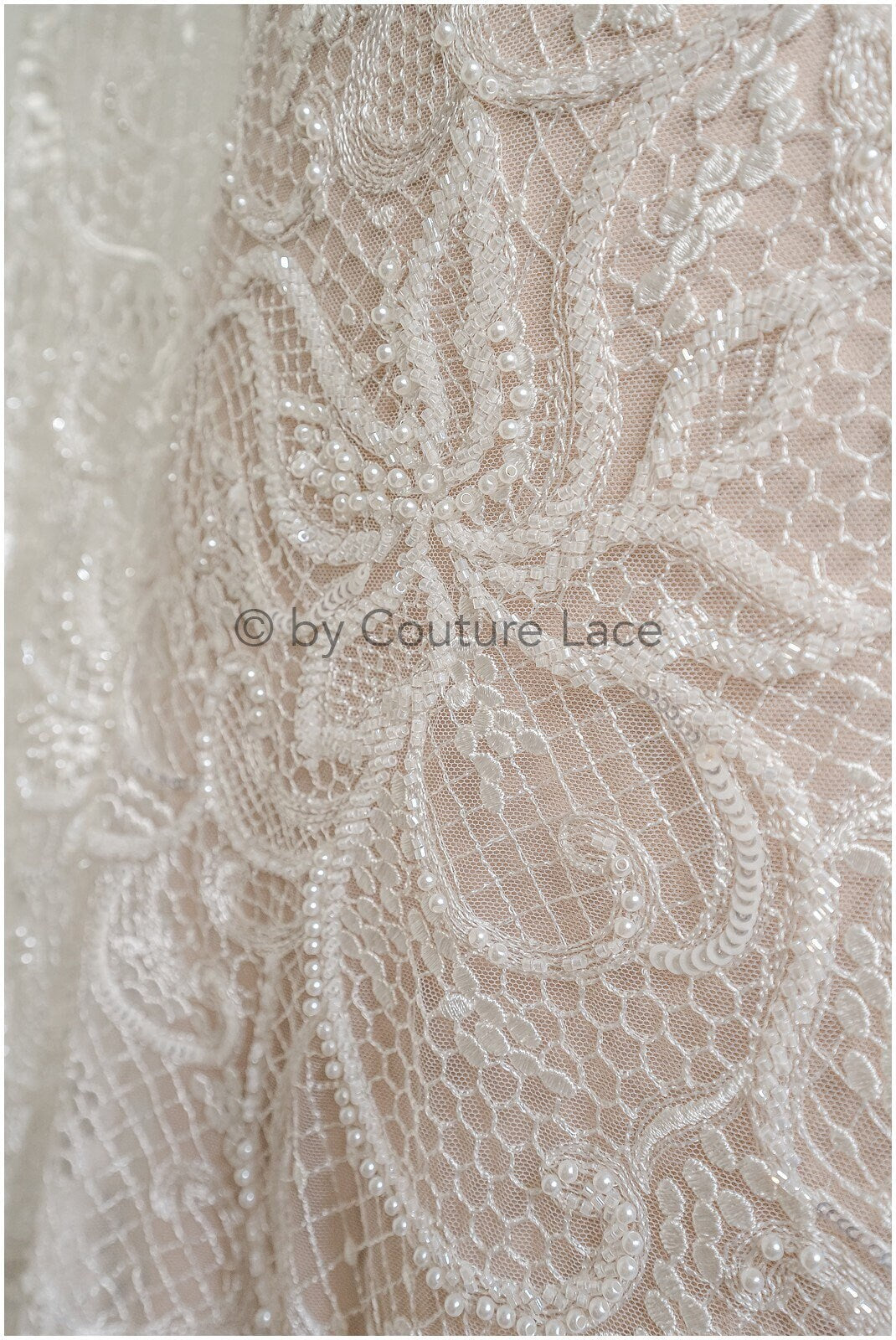 Perlen Spitzenstoff Off-White/ Couture Spitzenstoff/ Brautspitze Stoff mit Perlen/ Perlenspitze// L22-516