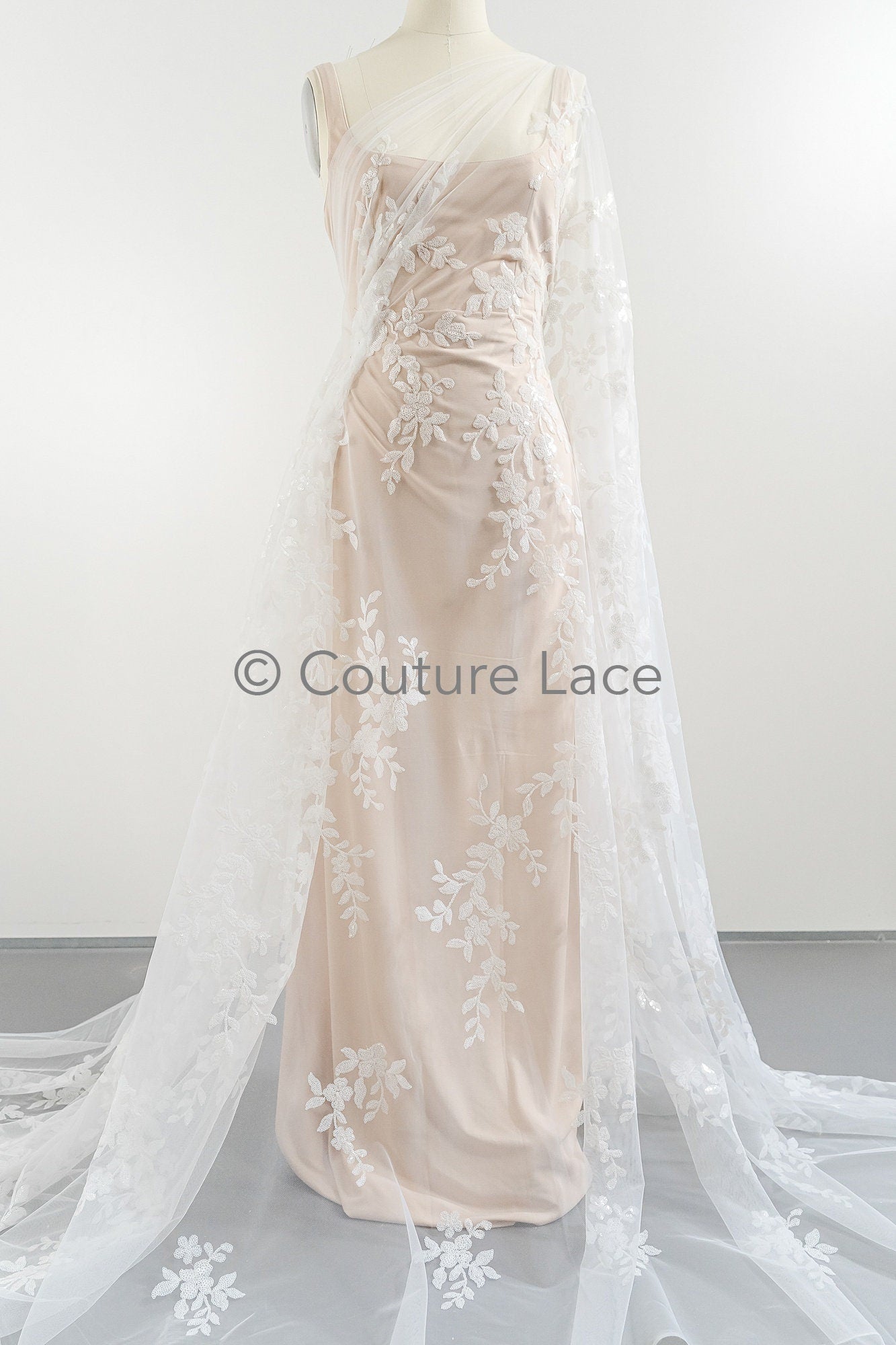 Blumen Braut Spitze Off-White/ Braut Spitzenstoff/ Blumen Hochzeit Spitze/ Couture Spitze// L23-552