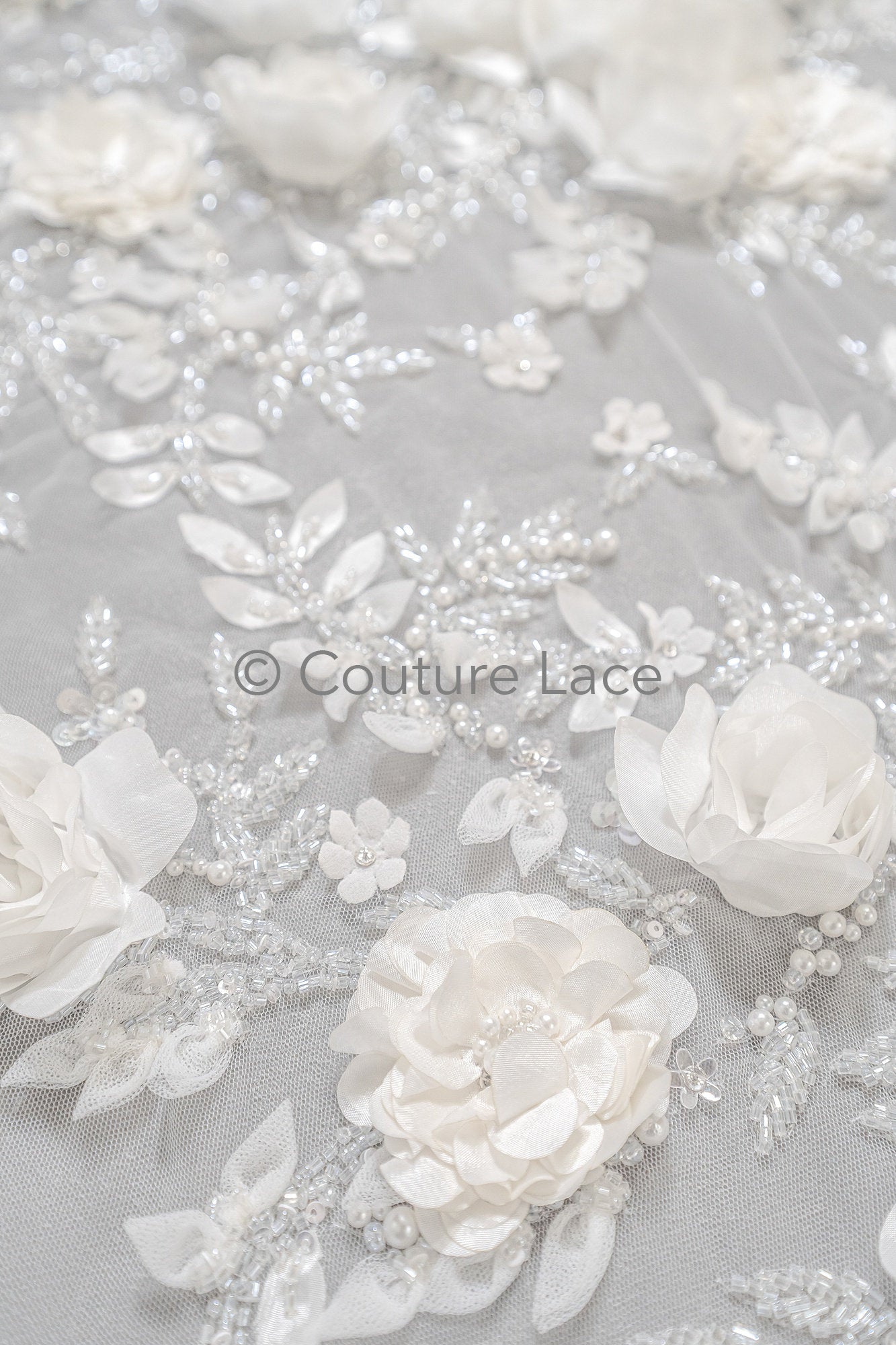 3D Blumen Spitzenstoff Off-White/ Braut Spitzenstoff mit Perlen & Pailletten/ romantischer Spitzenstoff mit 3D Blumen/ Hochzeit Spitzenstoff// L23-535