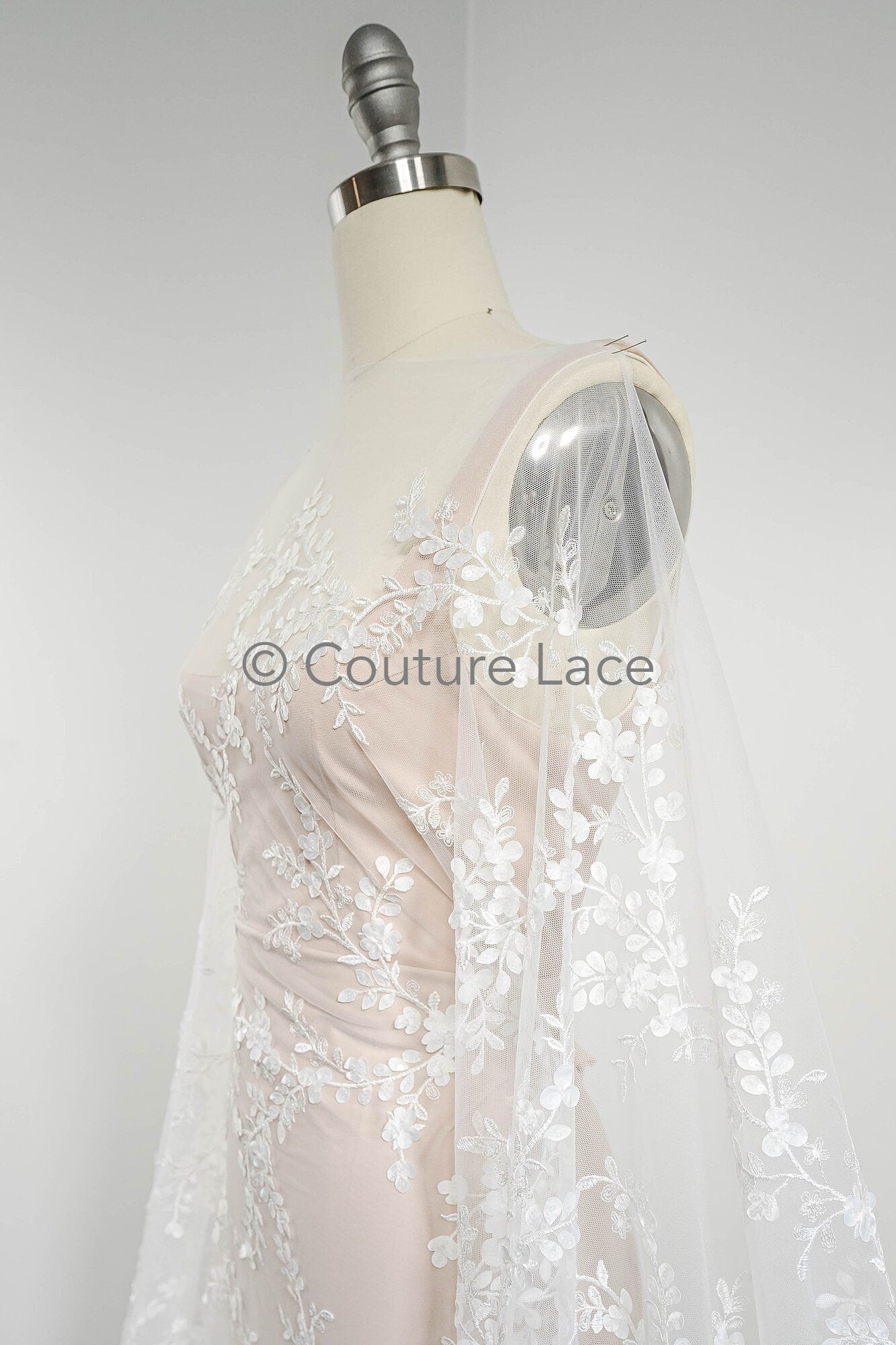 3D Blumen Spitzenstoff/ Braut Spitzenstoff Off-White/ romantischer Blumen Spitzenstoff mit Perlen/ Hochzeit Spitzenstoff// L23-573
