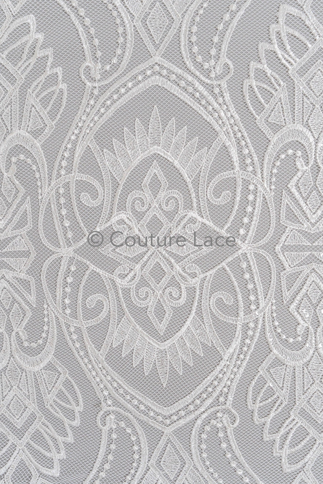 Dainty floral lace off-white/ geometric lace/ boho lace fabric/ vintage lace/ ornate lace // L23-585