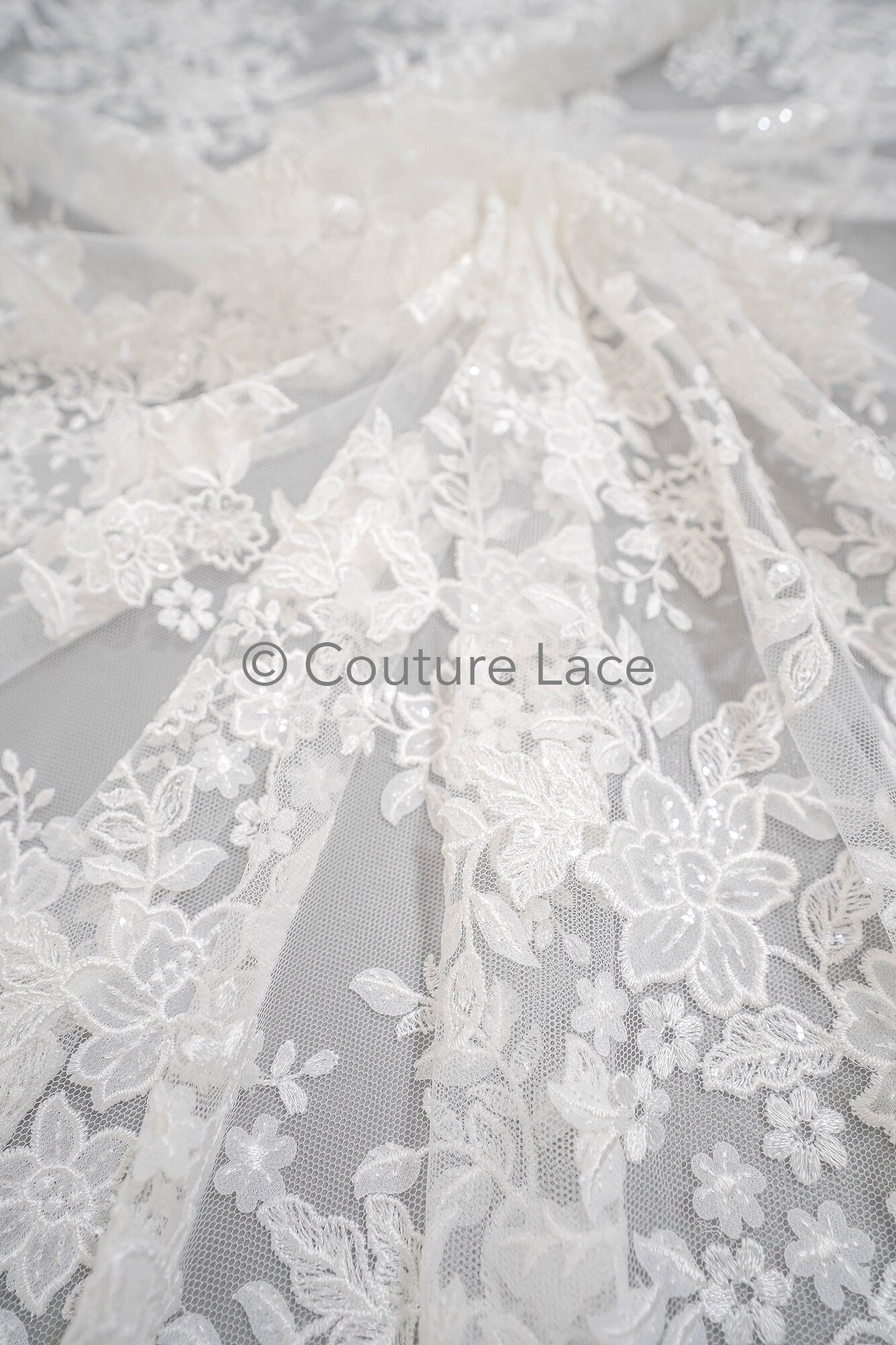 Blumen Braut Spitze Off-White/ Brautspitze mit Blumen/ Blumen Hochzeit Spitze/ Couture Spitze mit Pailletten// L23-588