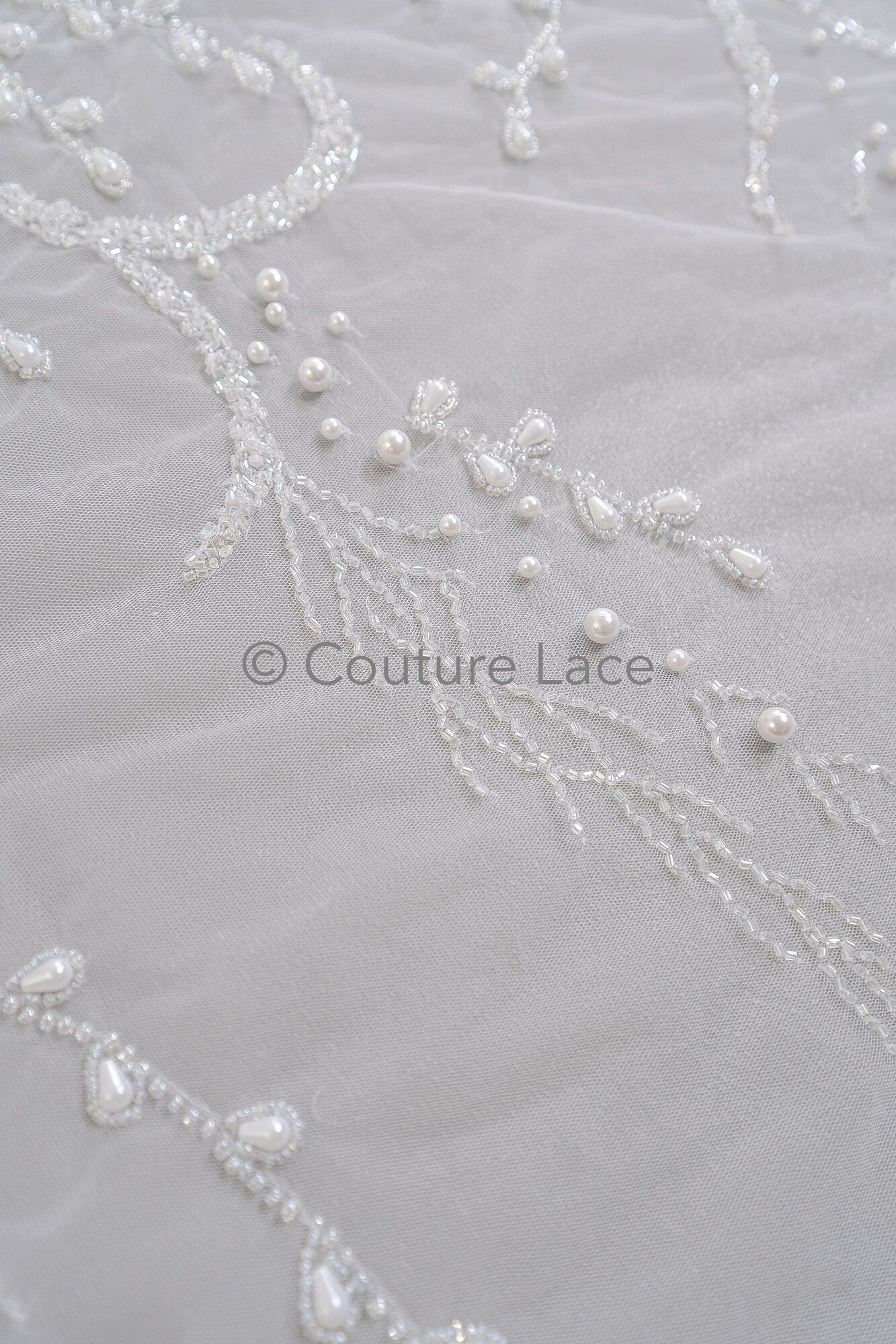 Perlen Brautspitze Stoff Off-White/ Brautspitzenstoff mit Perlen/ Luxus Braut Spitze// L23-566