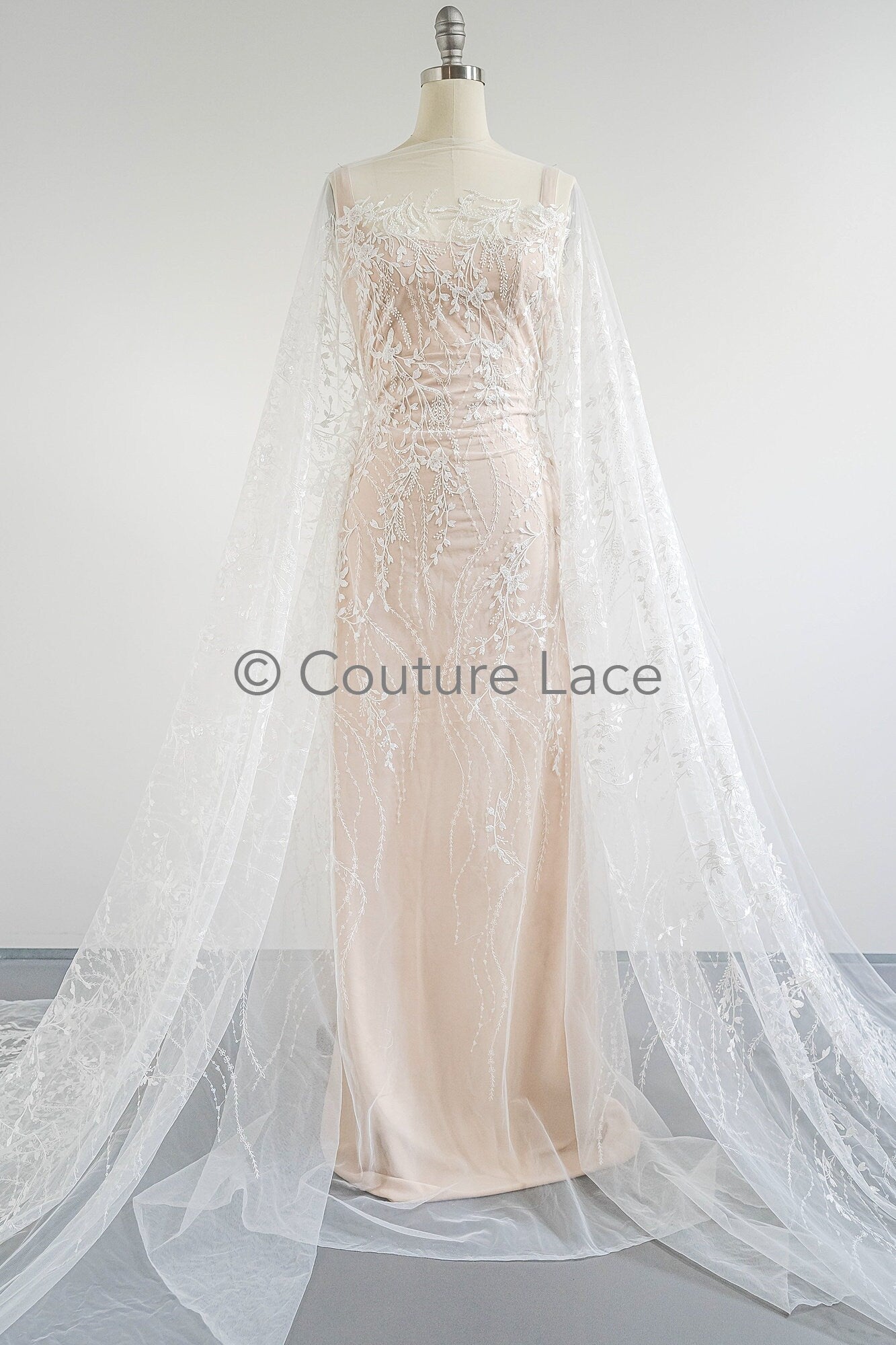 Florale Braut Spitze Off-White/ Braut Spitze/ florale Brautspitze/ Hochzeit Spitze/ Couture Spitze mit Pailletten// L23-581