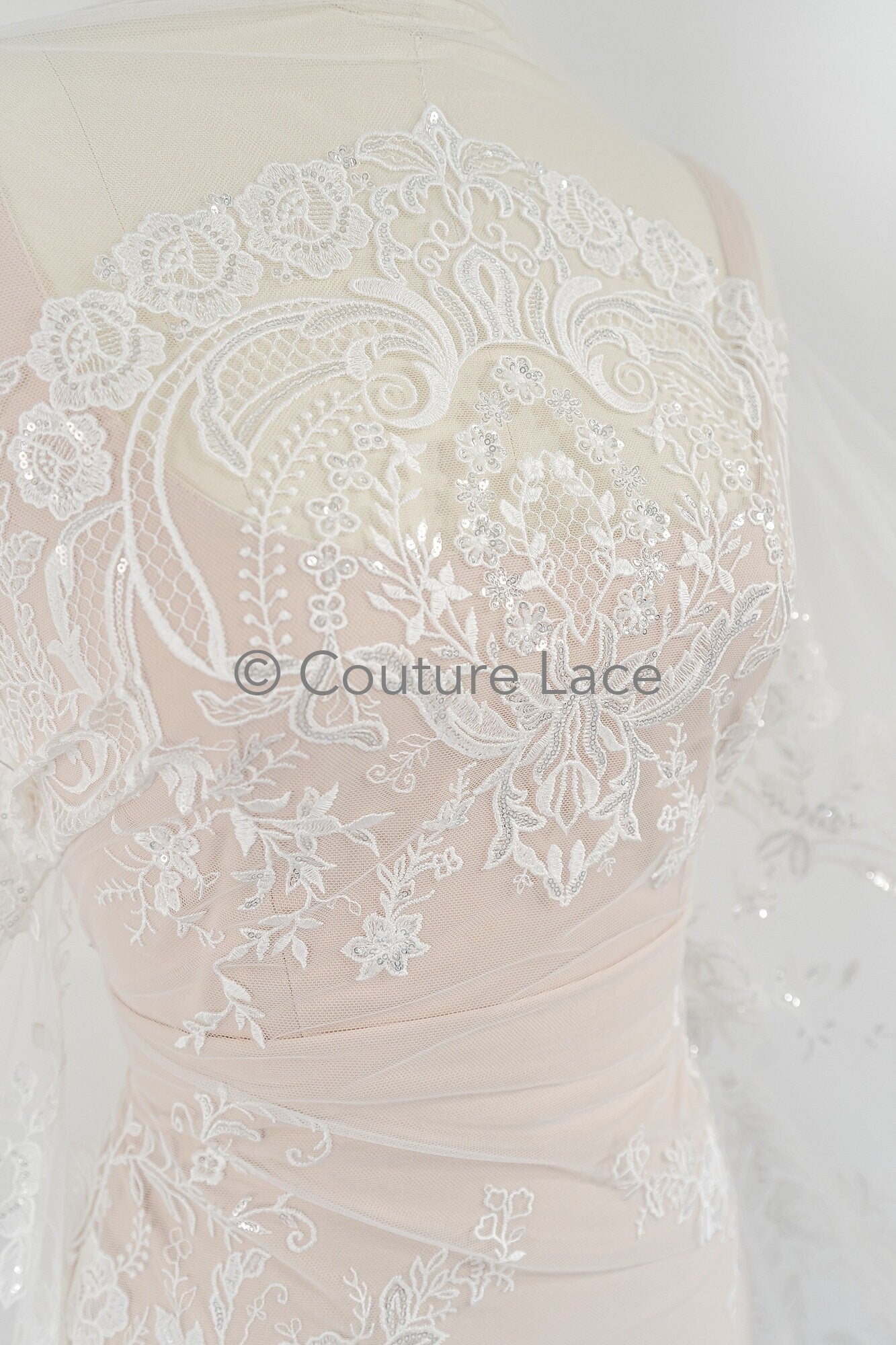 Blumen Braut Spitze Off-White/ Brautspitze mit Blumen/ Couture Spitze mit Pailletten// L23-571