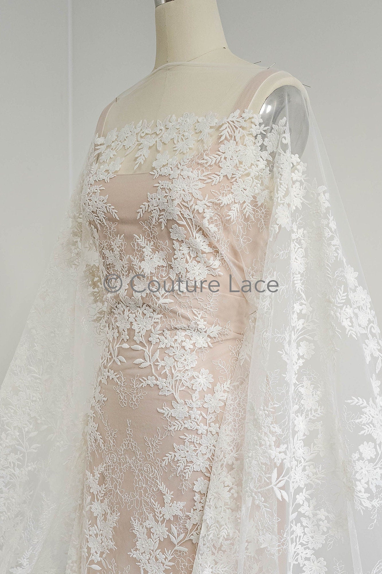Blumen Braut Spitze Off-White/ Brautspitze Stoff/ Blumen Hochzeit Spitze/ Couture Spitze// L23-597
