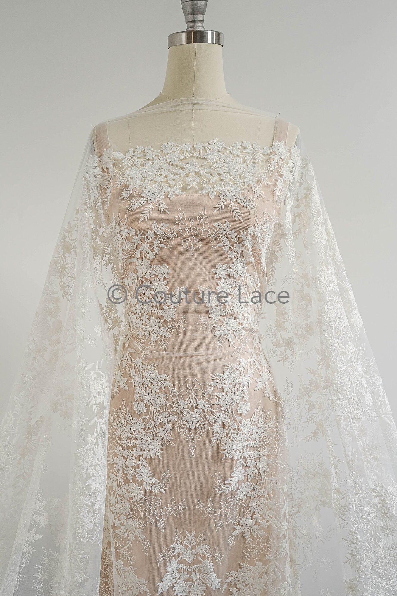 Blumen Braut Spitze Off-White/ Brautspitze Stoff/ Blumen Hochzeit Spitze/ Couture Spitze// L23-597