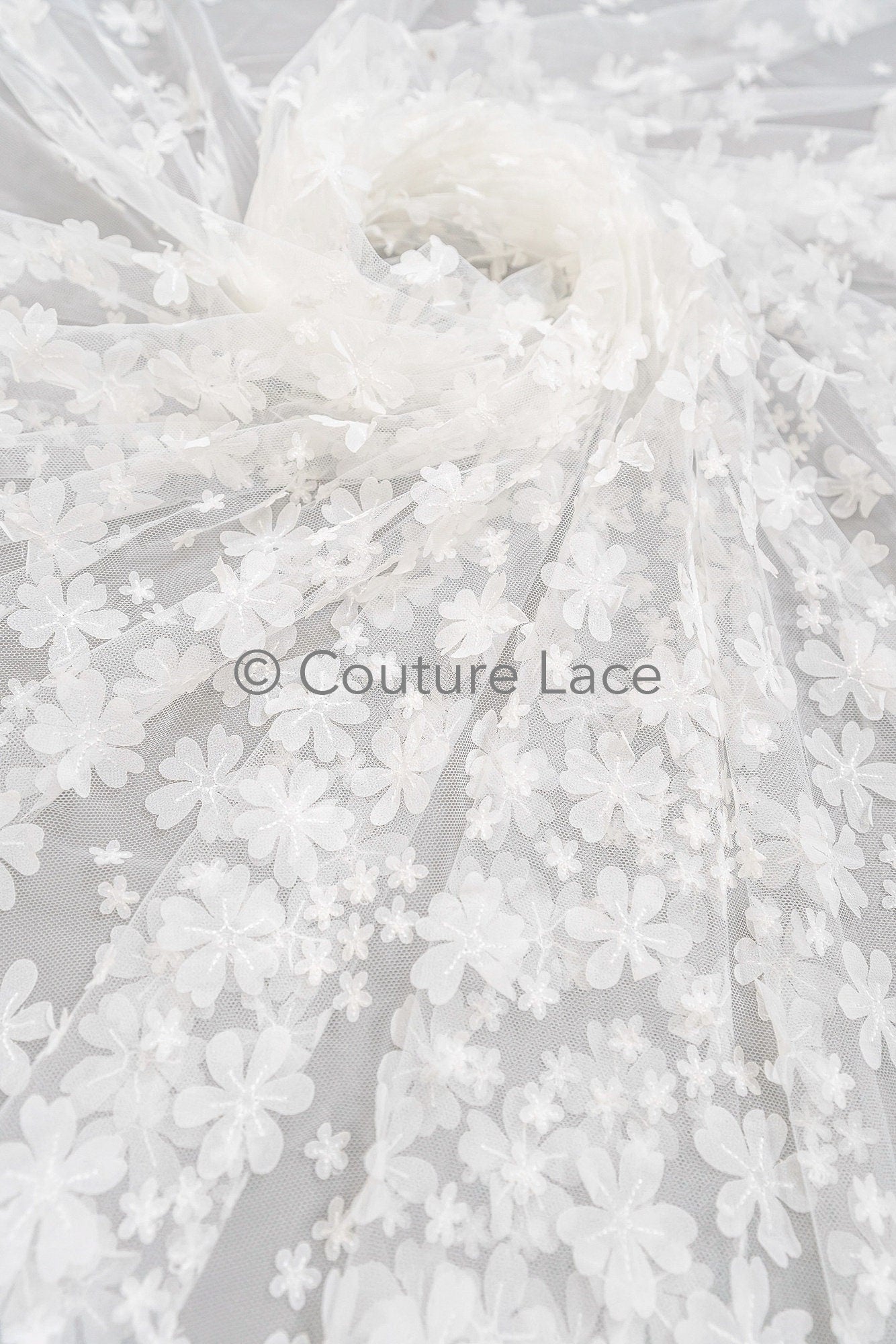 3D Blumen Spitzenstoff Off-White/ Braut Spitzenstoff/ romantischer Spitzenstoff mit 3D Blumen/ Hochzeit Spitzenstoff// L23-600
