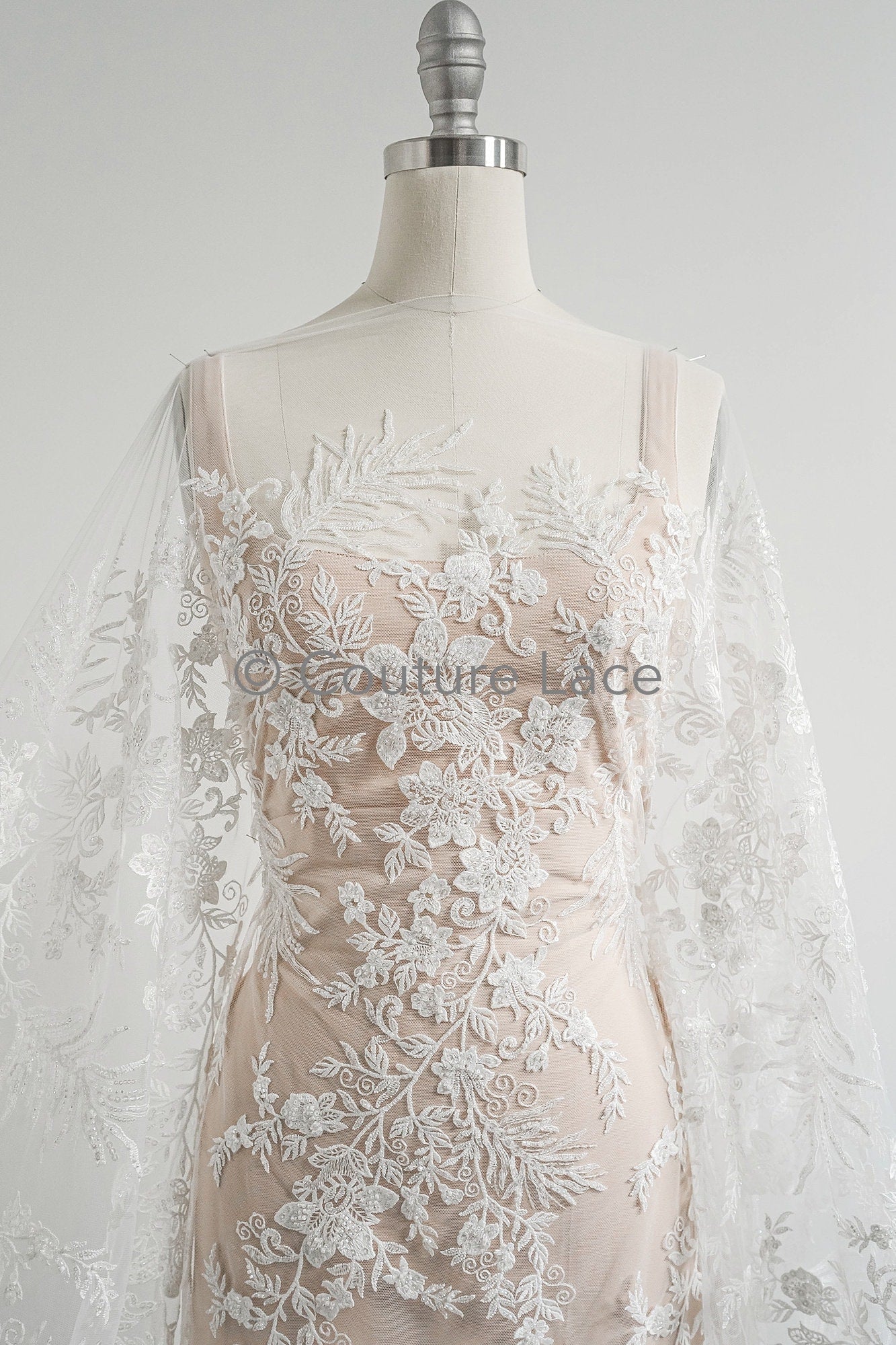 Perlen Spitzenstoff Off-White/ Couture Spitzenstoff/ Braut Spitze/ Perlen Spitze// L23-602