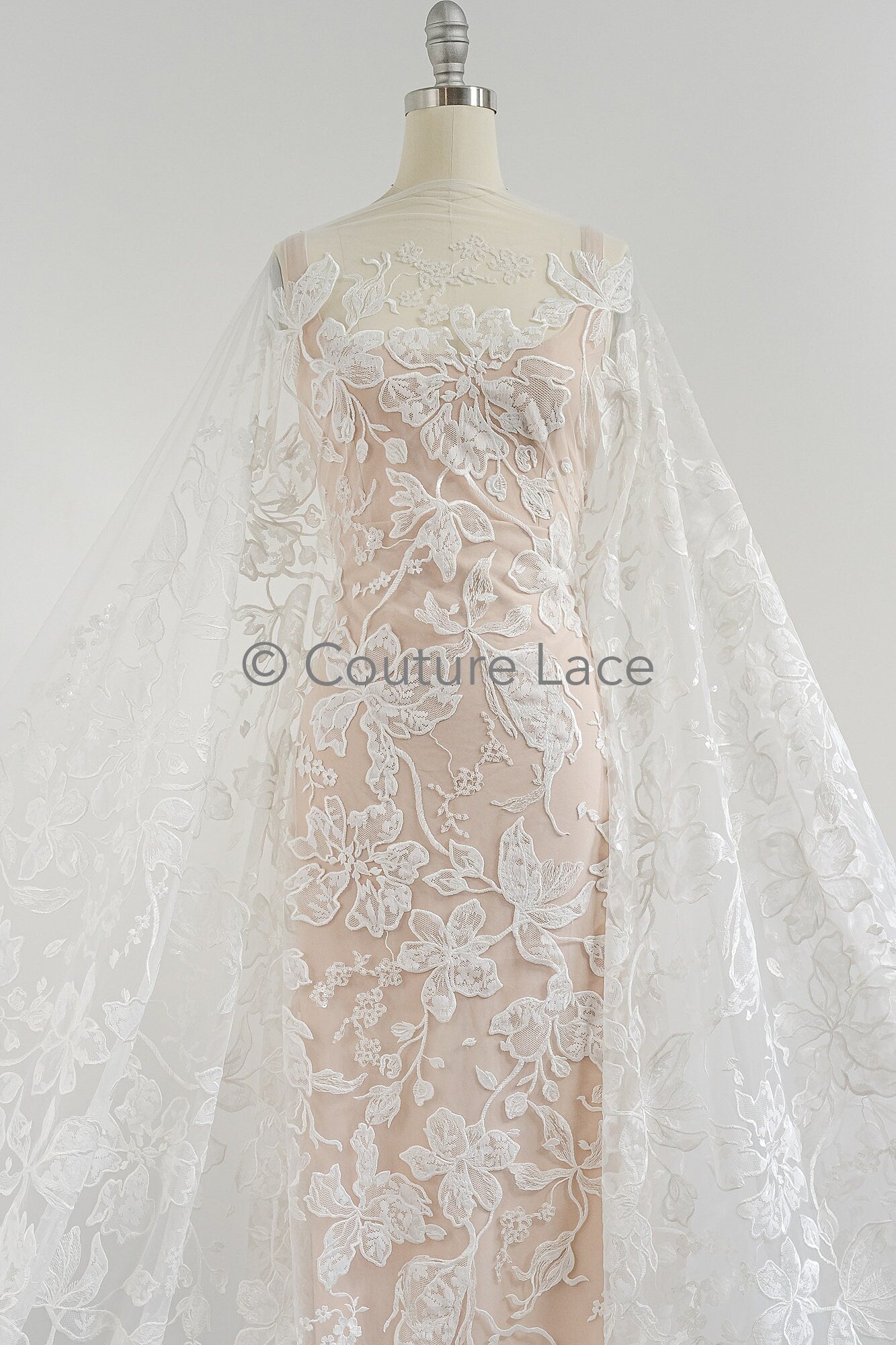Florale Braut Spitze Off-White/ Brautspitze Stoff/ florale Hochzeit Spitze mit Pailletten/ Couture Spitze// L23-582
