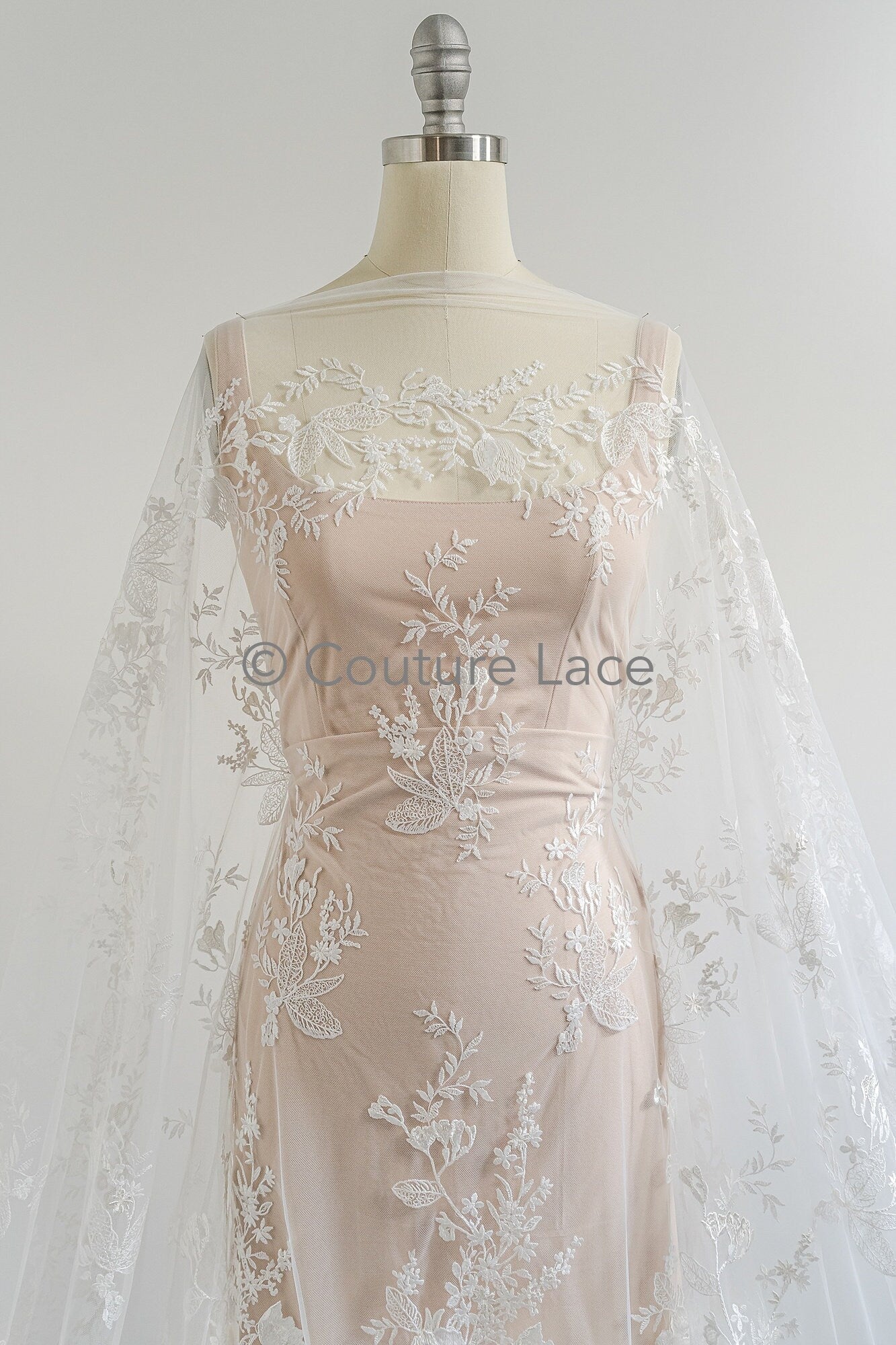 Blumen Braut Spitze Off-White/ Brautspitze mit Blumen/ Hochzeit Spitze/ Couture Spitze// L23-609