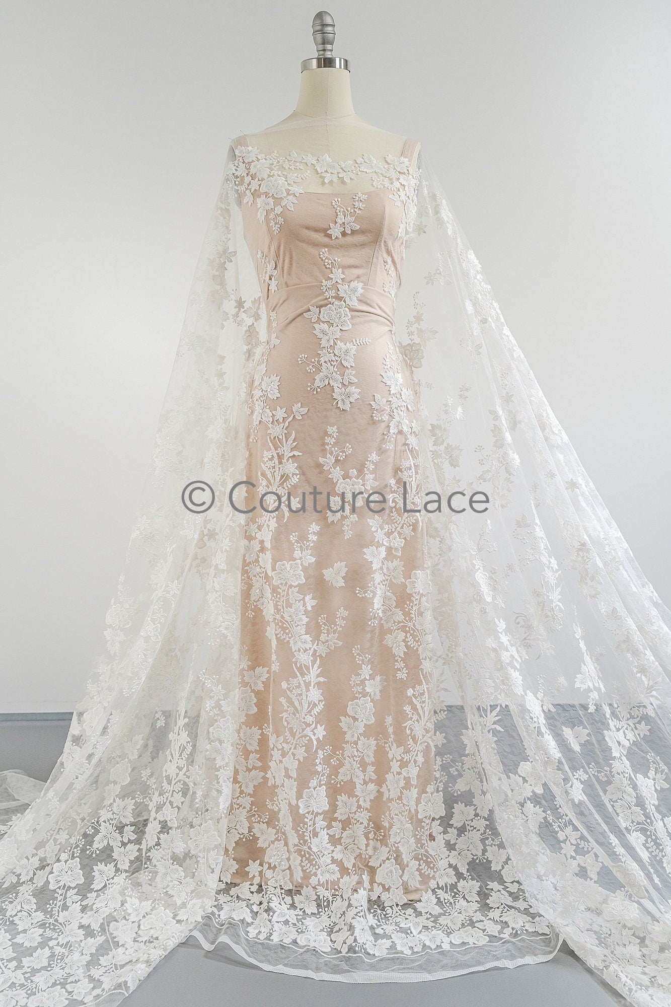 Florale Braut Spitze Off-White/ Brautspitze mit Perlen/ florale Hochzeit Spitze/ Couture Spitze// L23-611