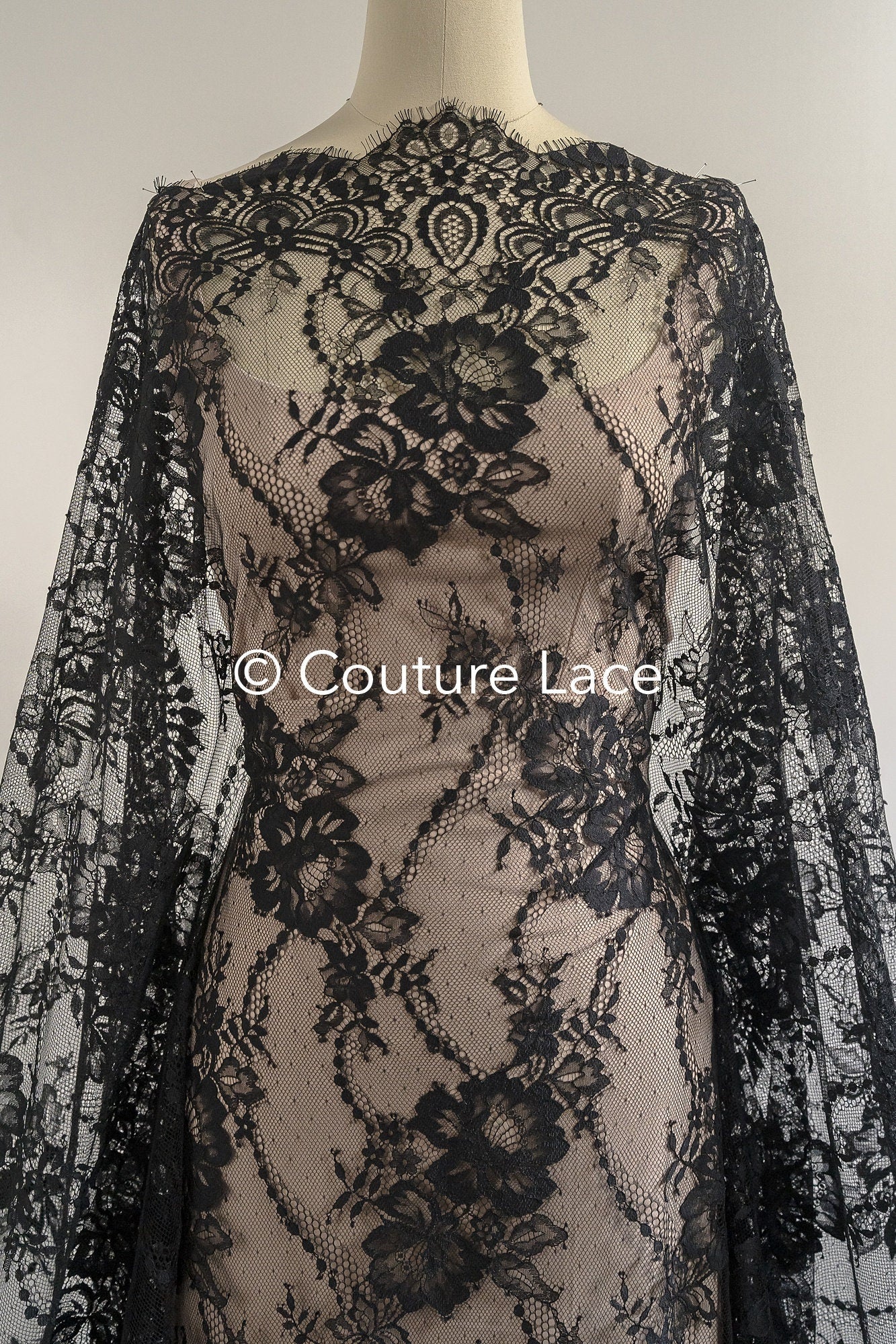 3 yds französische Spitze/ Braut florale Spitze/ schwarze Brautspitze/ florale Hochzeit Spitze/ Chantilly Spitze// L23-618
