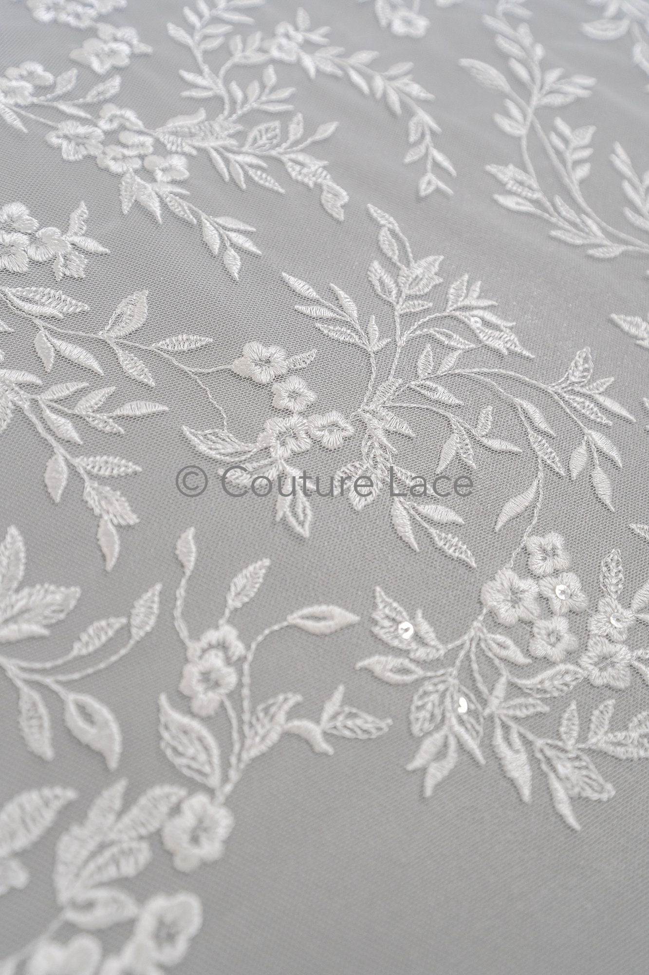 Blumen Braut Spitze Off-White/ Brautspitze mit Blumen/ Hochzeit Spitze/ Couture Spitze// L23-628