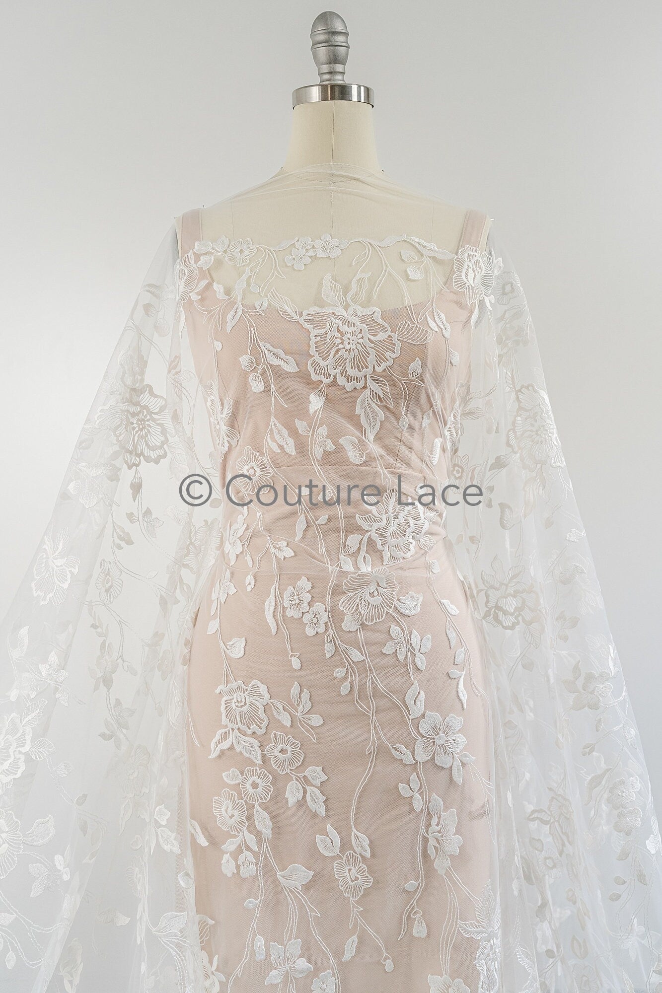 Blumen Braut Spitze Off-White/ Brautspitze mit Blumen/ Hochzeit Spitze/ Couture Spitze// L23-629