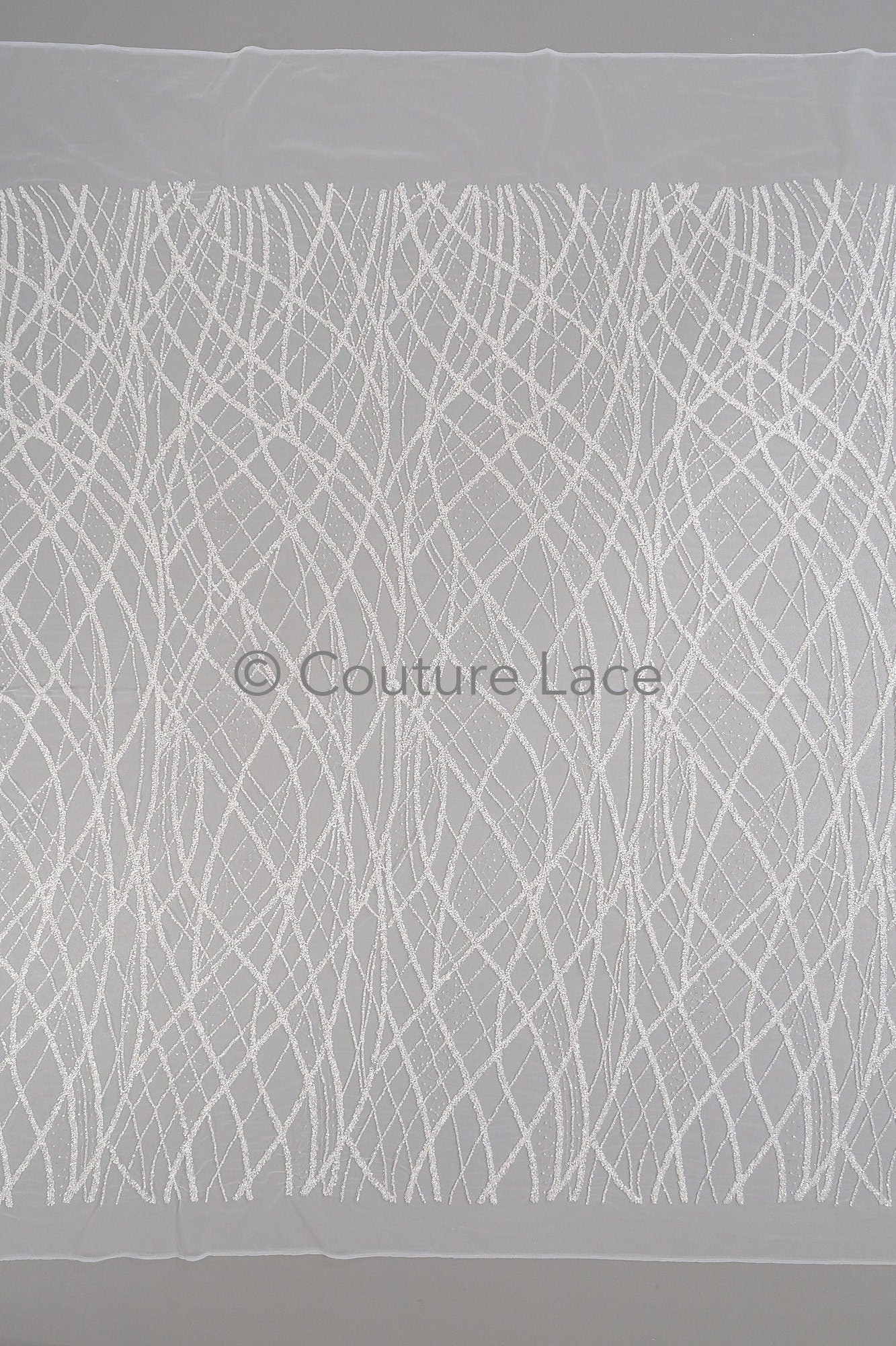 Zarte florale Spitze Off-White/ Braut Spitzenstoff/ Spitzenstoff mit Perlen & Pailletten/ Spitzenmuster// L23-560