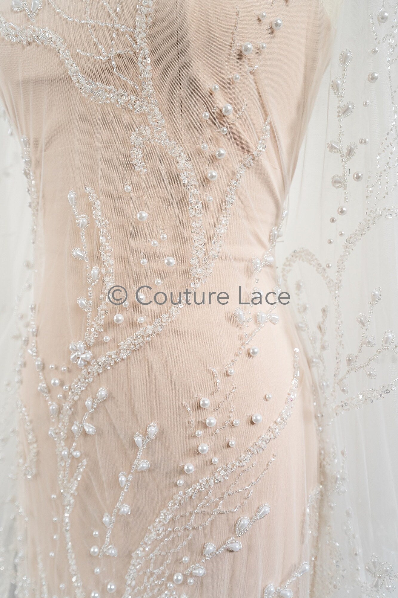 Perlen Brautspitze Stoff Off-White/ Brautspitzenstoff mit Perlen/ Luxus Braut Spitze// L23-566