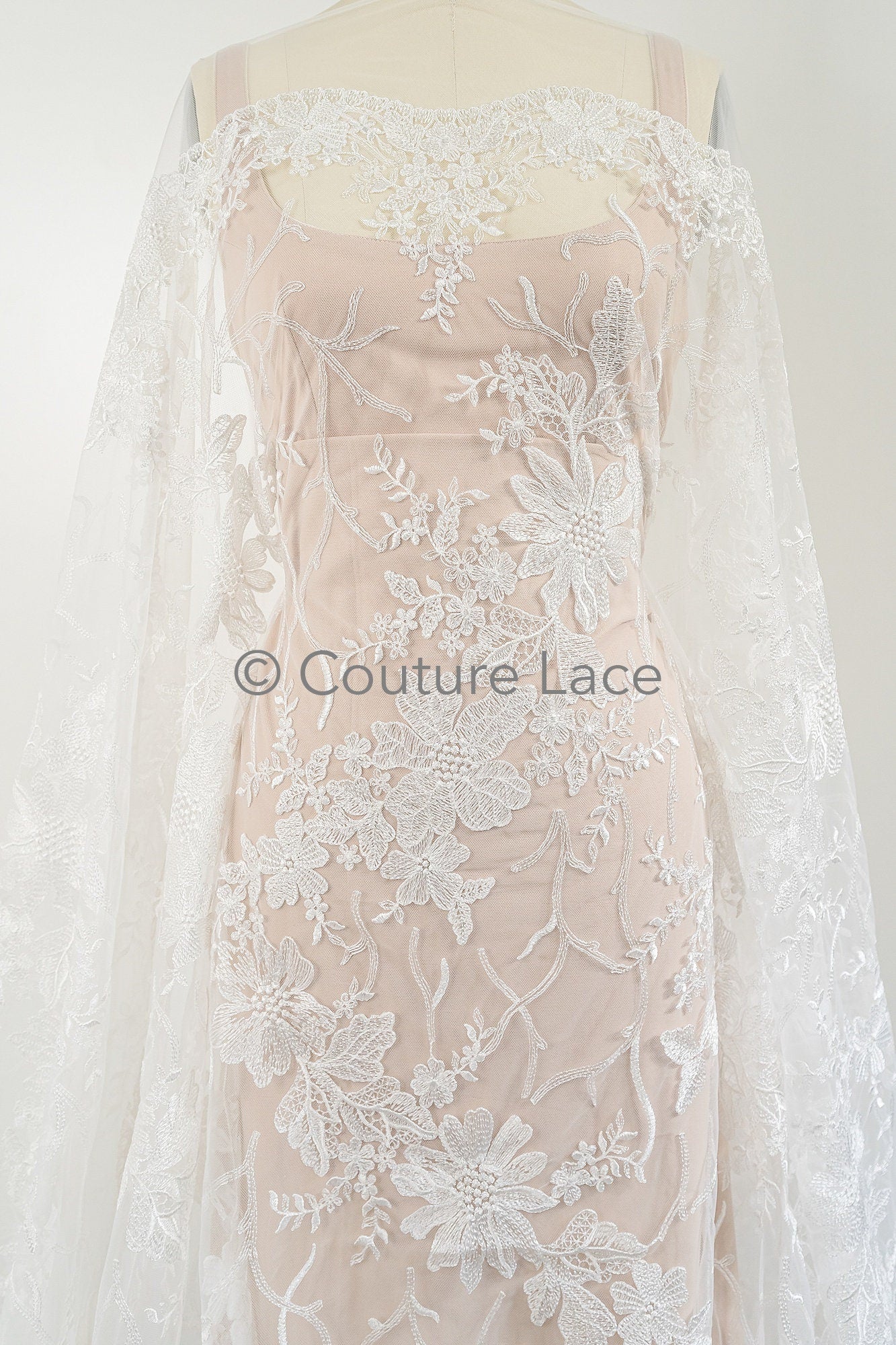 Floral bridal lace off-white/ bridal lace with flowers/ floral wedding lace/ couture lace// L23-568