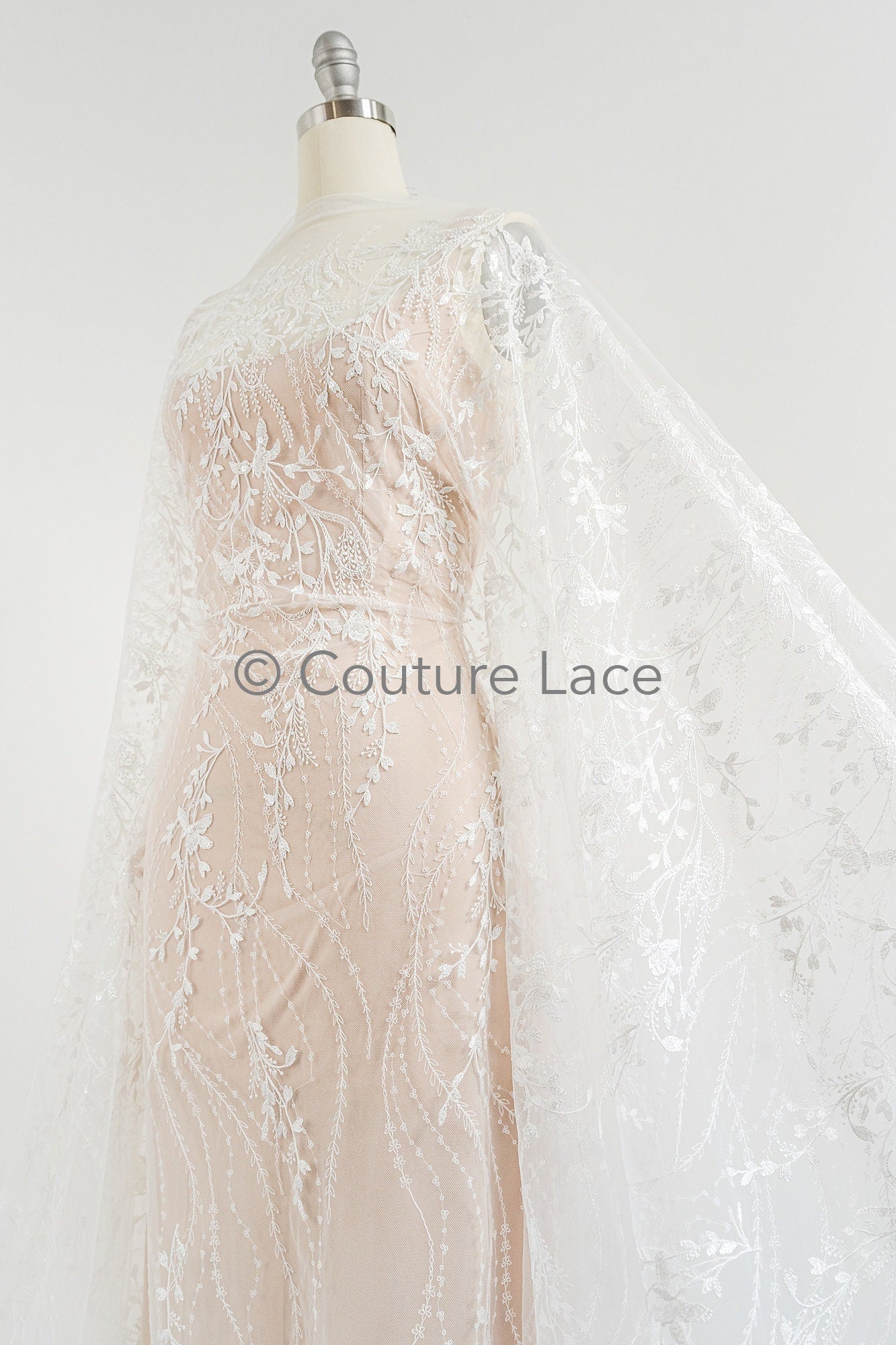 Florale Braut Spitze Off-White/ Braut Spitze/ florale Brautspitze/ Hochzeit Spitze/ Couture Spitze mit Pailletten// L23-581