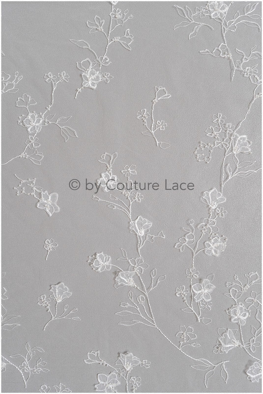 Wunderschöner perlenbesetzter Spitzenstoff/ Couture Spitzenstoff mit Pailletten & Perlen/ florale Brautspitze// L23-567
