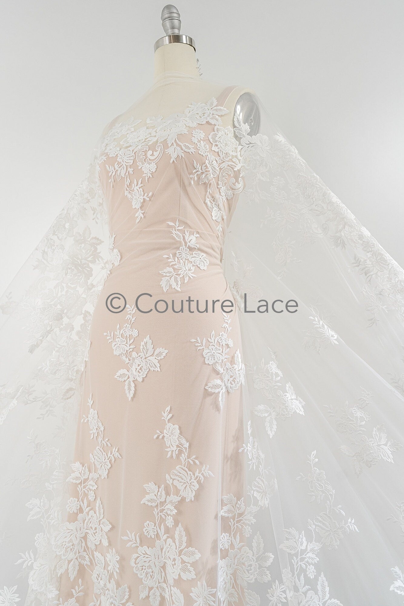 Blumen Braut Spitze Off-White/ Brautspitze mit Blumen/ romantische Braut Spitze/ Hochzeit Spitze/ Couture Spitze// L23-599